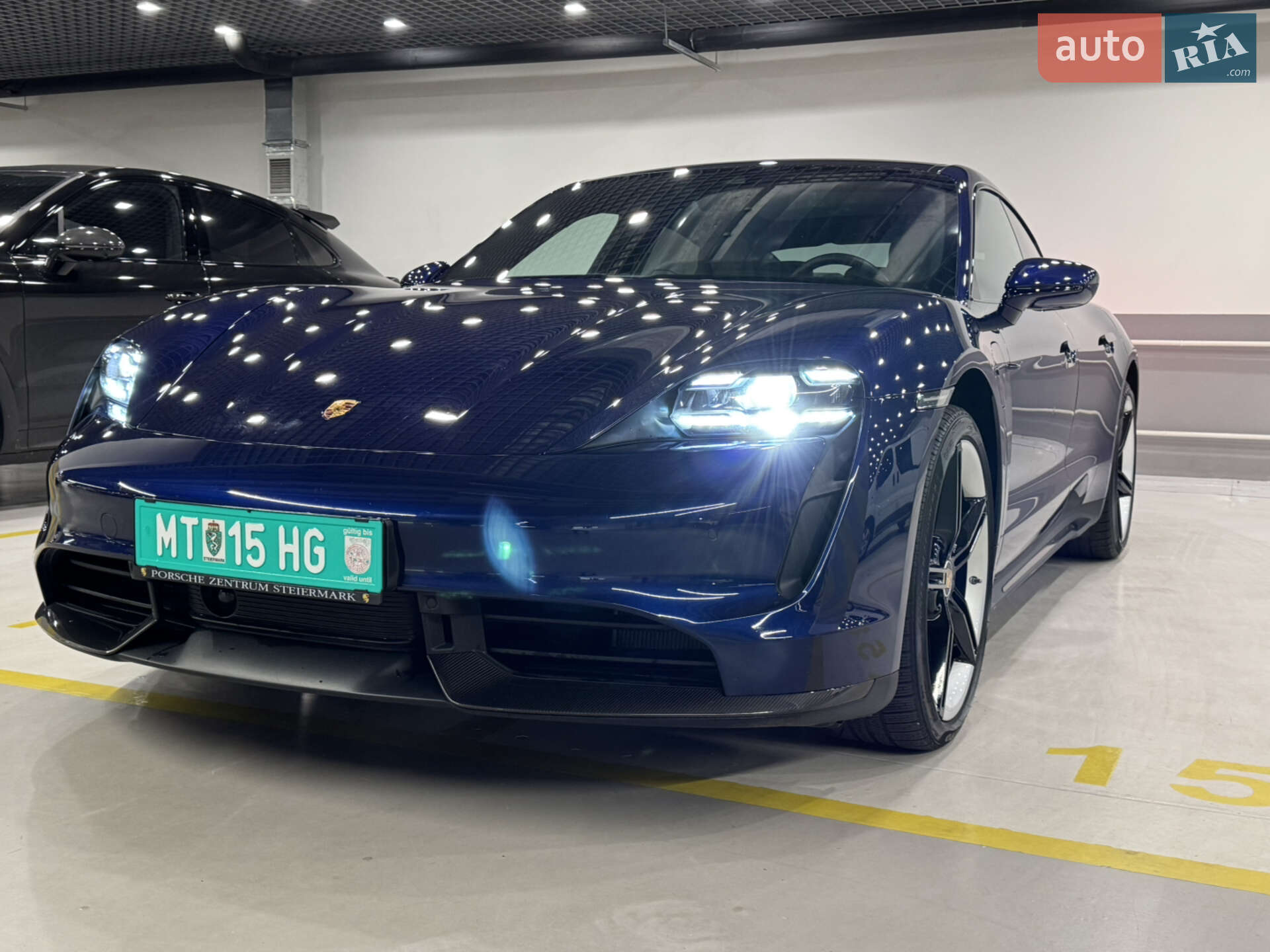 PORSCHE TAYCAN TURBO S 2020