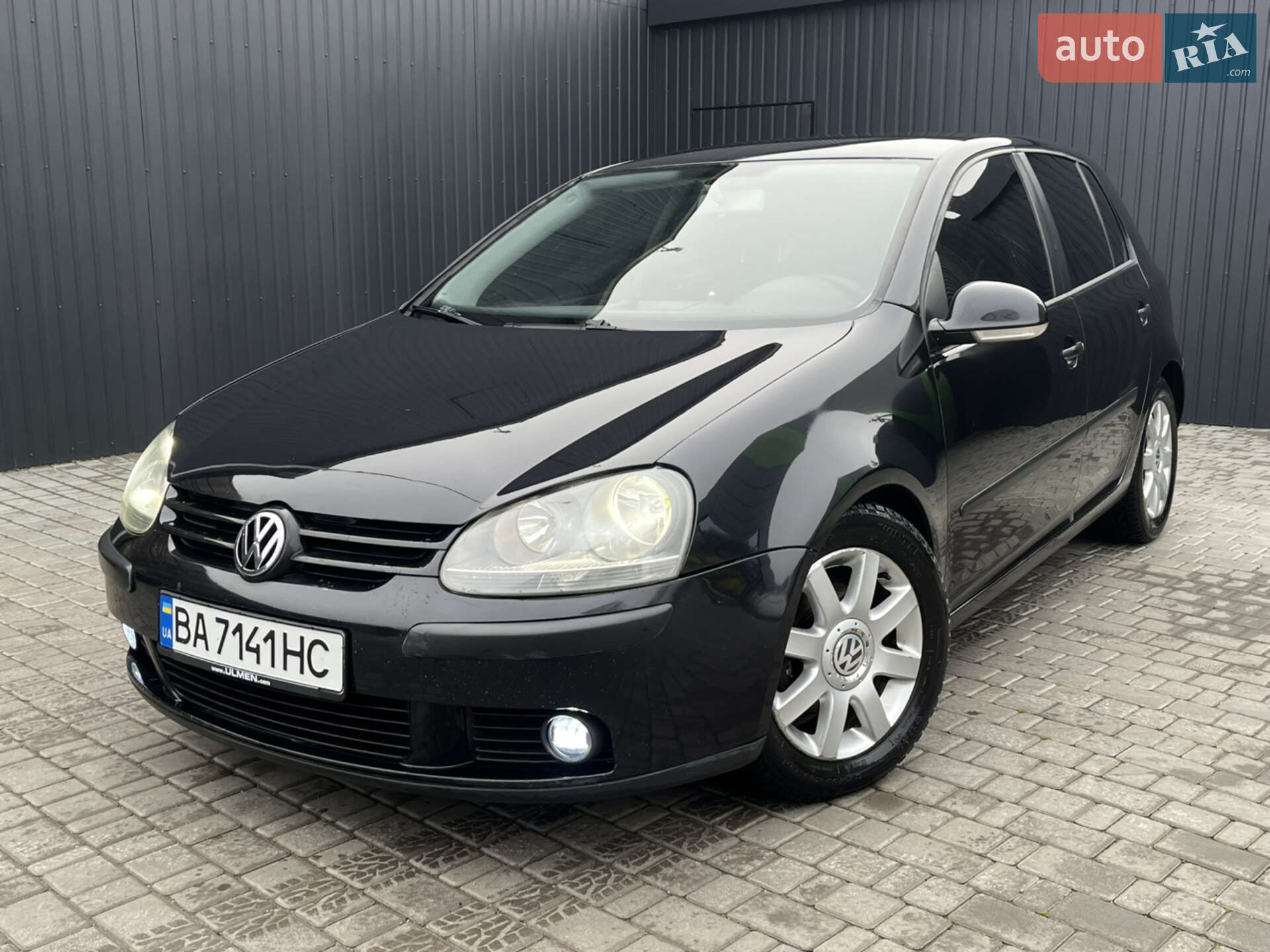 VOLKSWAGEN GOLF 2004
