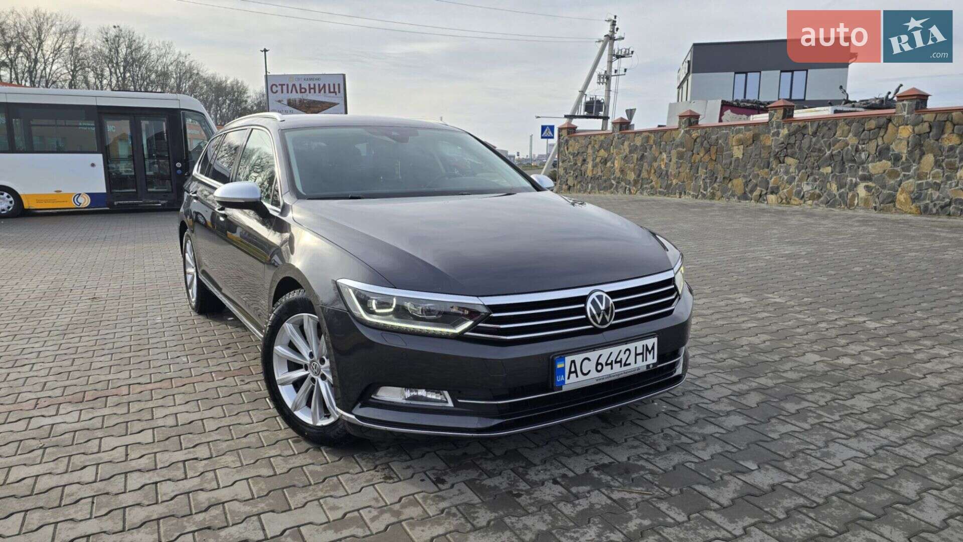 VOLKSWAGEN PASSAT 2017
