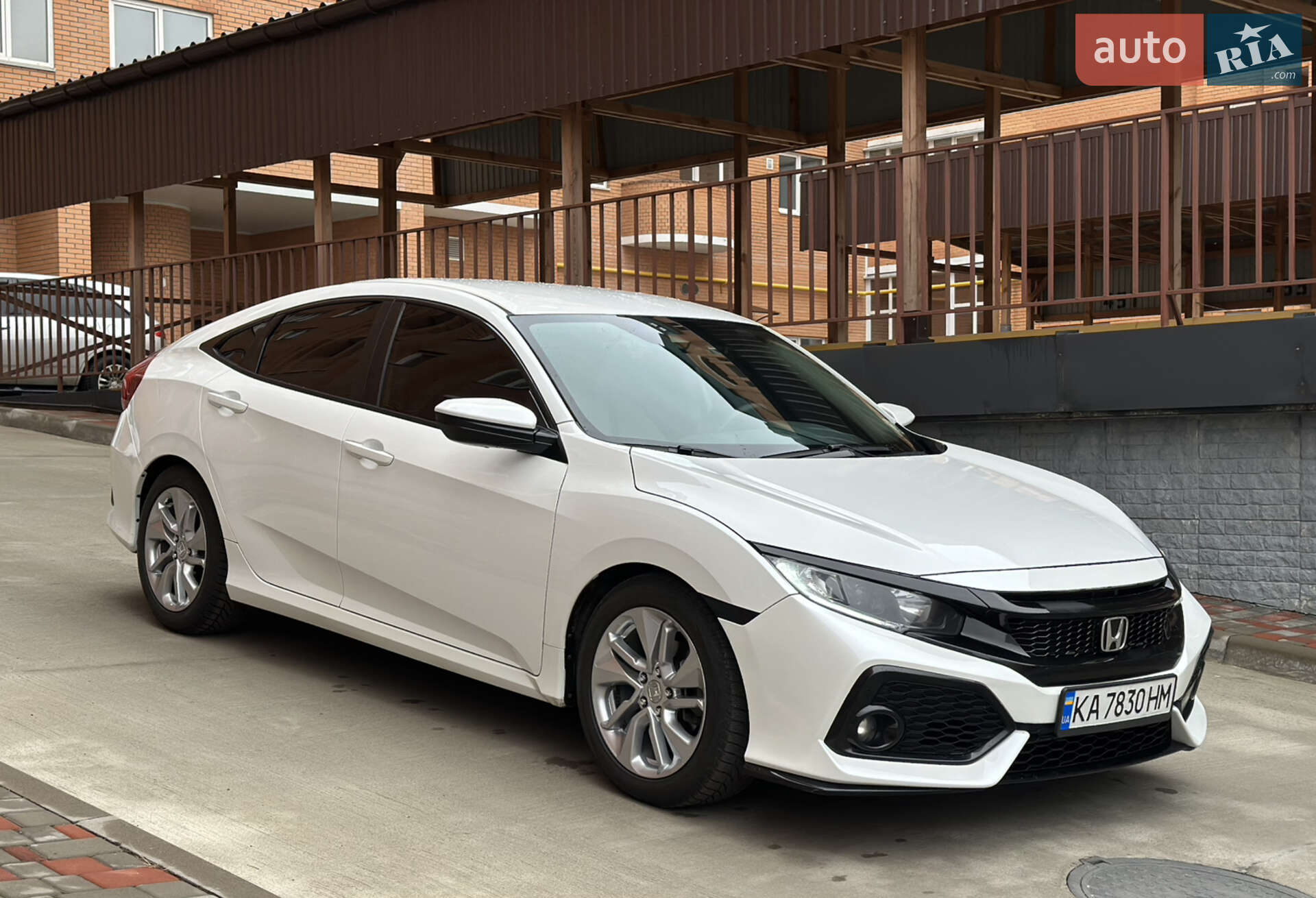 HONDA CIVIC 2019