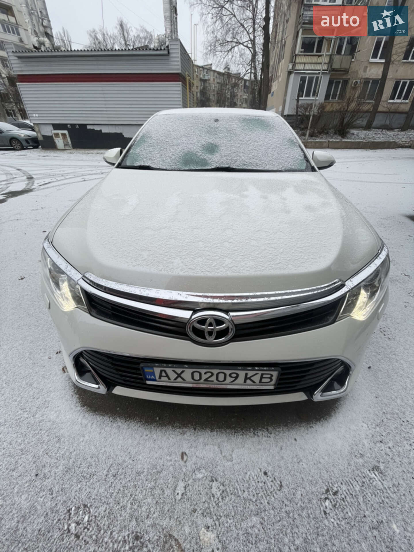 TOYOTA CAMRY