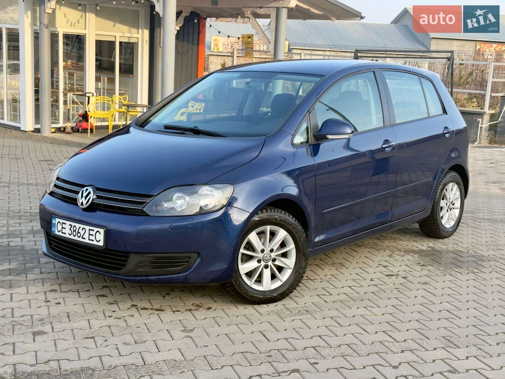 VOLKSWAGEN GOLF PLUS 2010