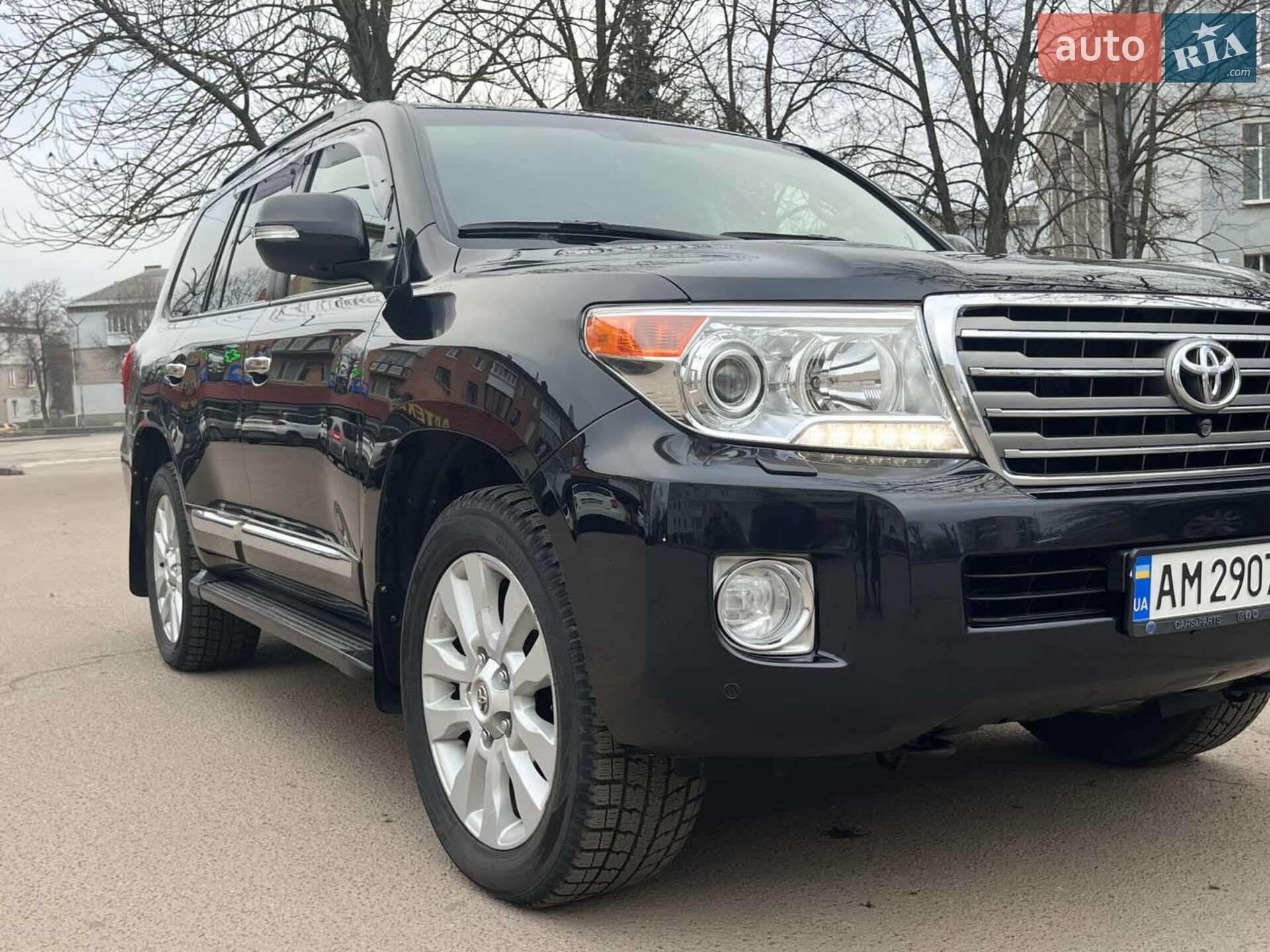 TOYOTA LAND CRUISER 2014