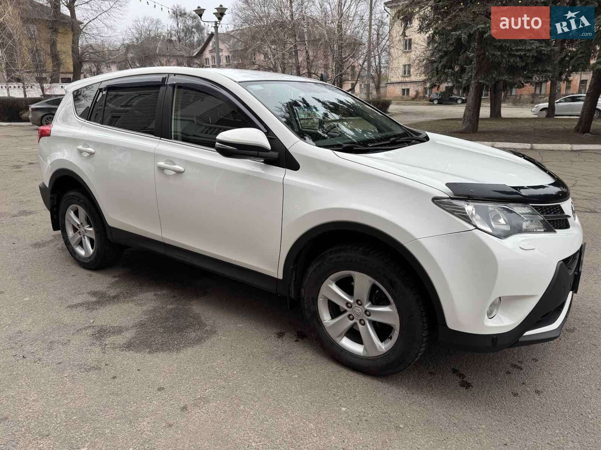 TOYOTA RAV4 2013