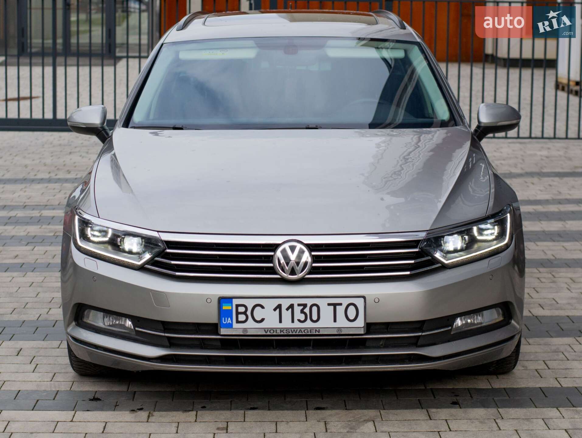 VOLKSWAGEN PASSAT 2015