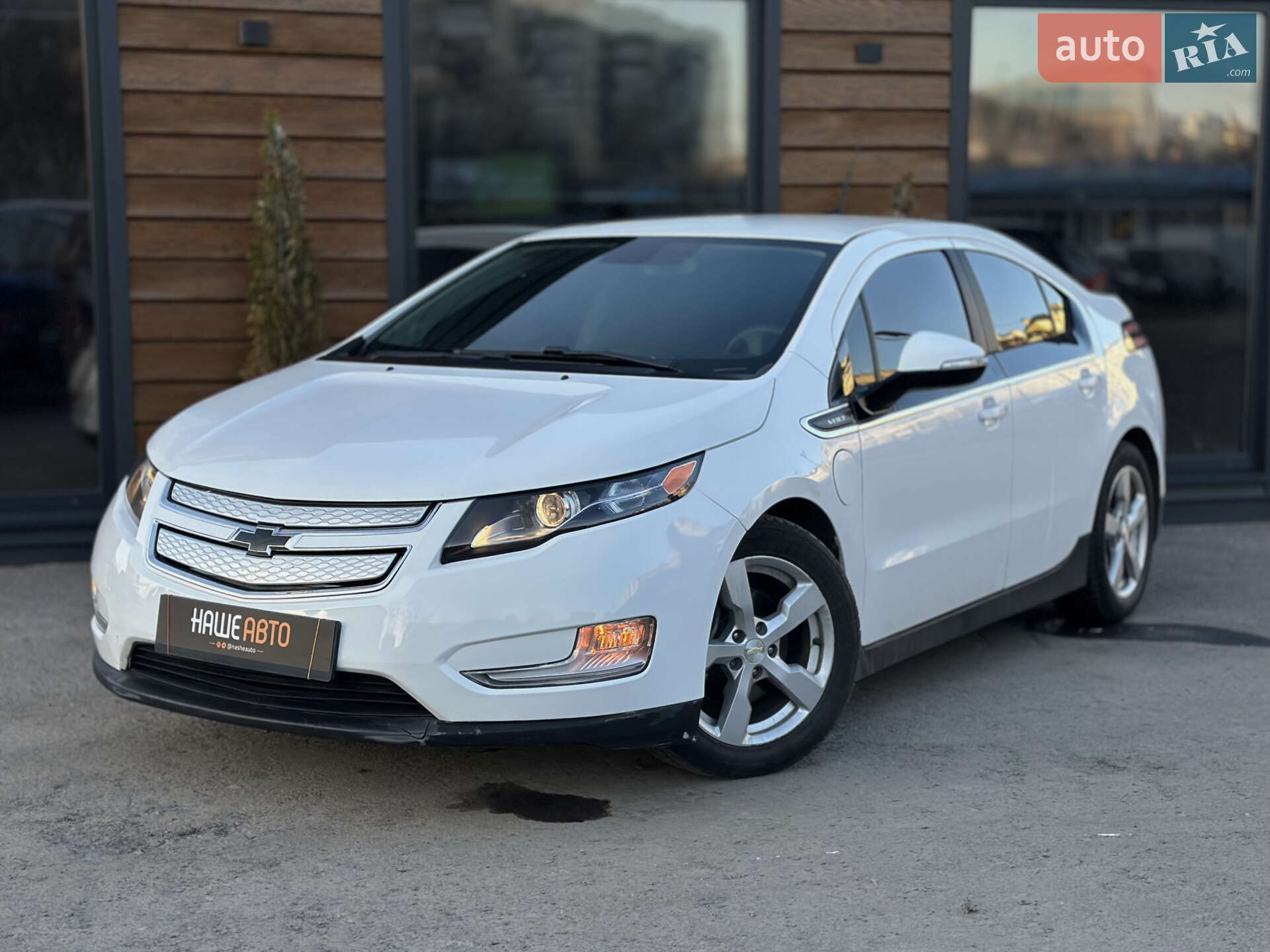 Головне фото звіту автомобіля CHEVROLET VOLT 2012