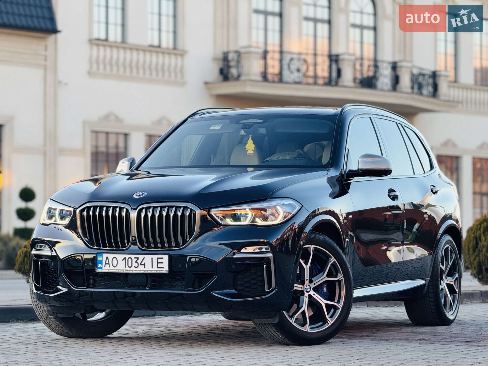 Головне фото звіту автомобіля BMW X5 M50D 2018
