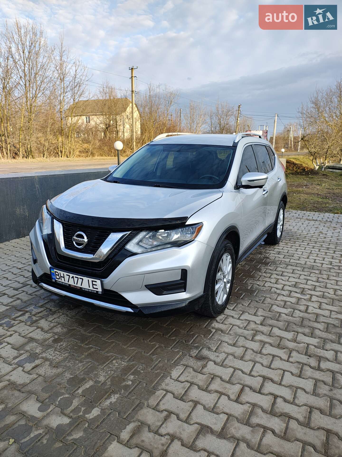 NISSAN ROGUE 2017