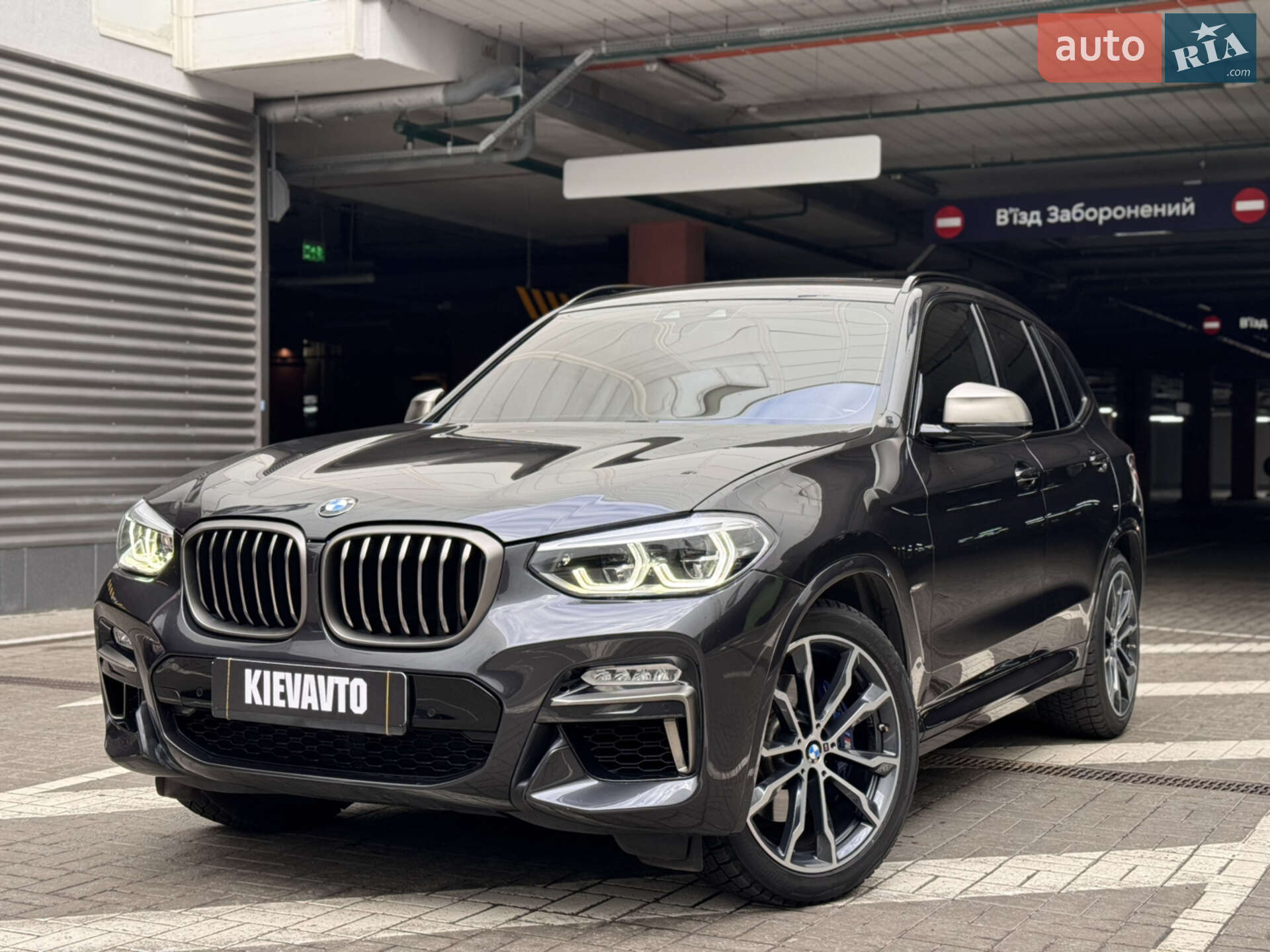 Головне фото звіту автомобіля BMW X3 2020