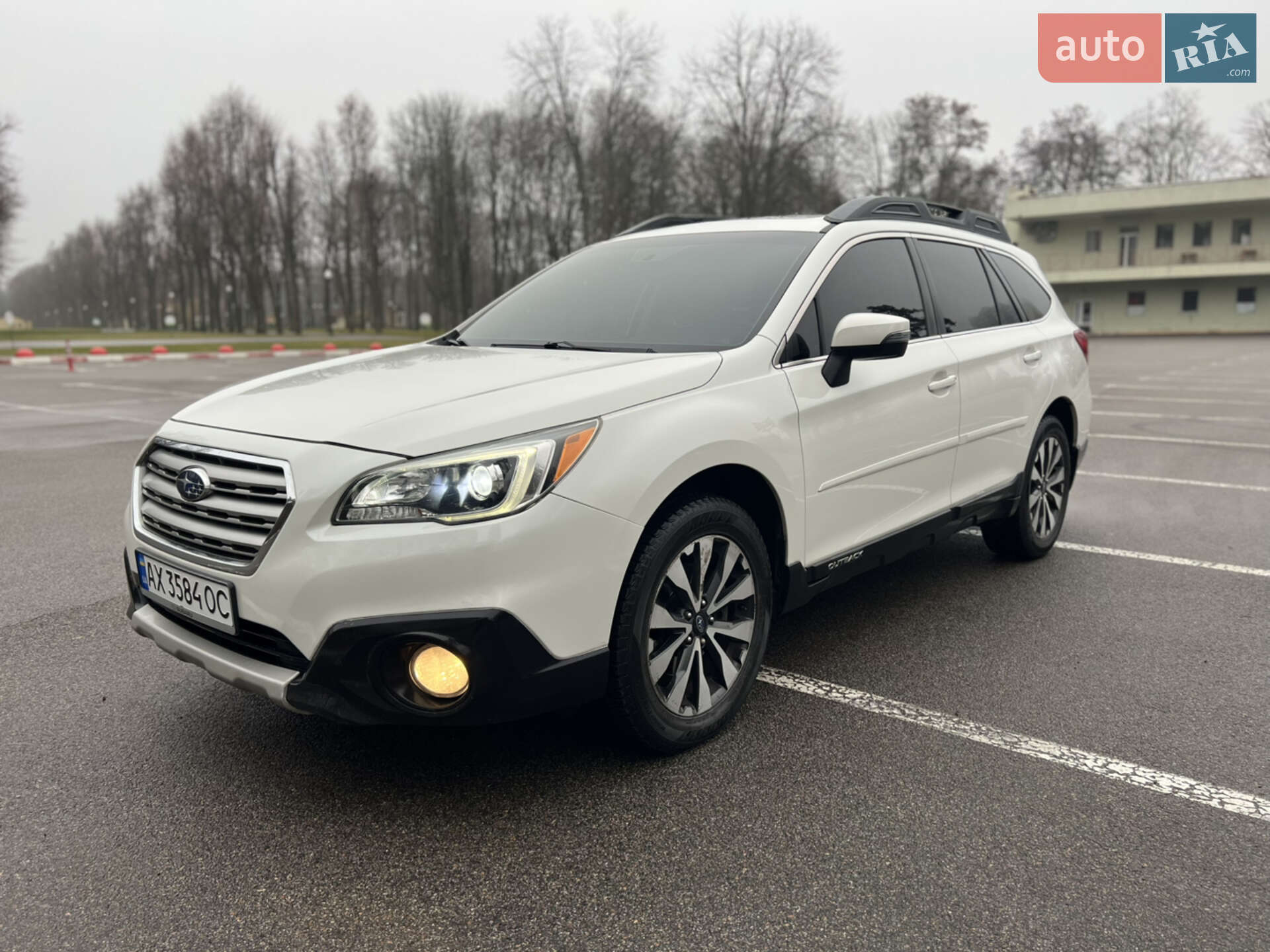 SUBARU OUTBACK 2015