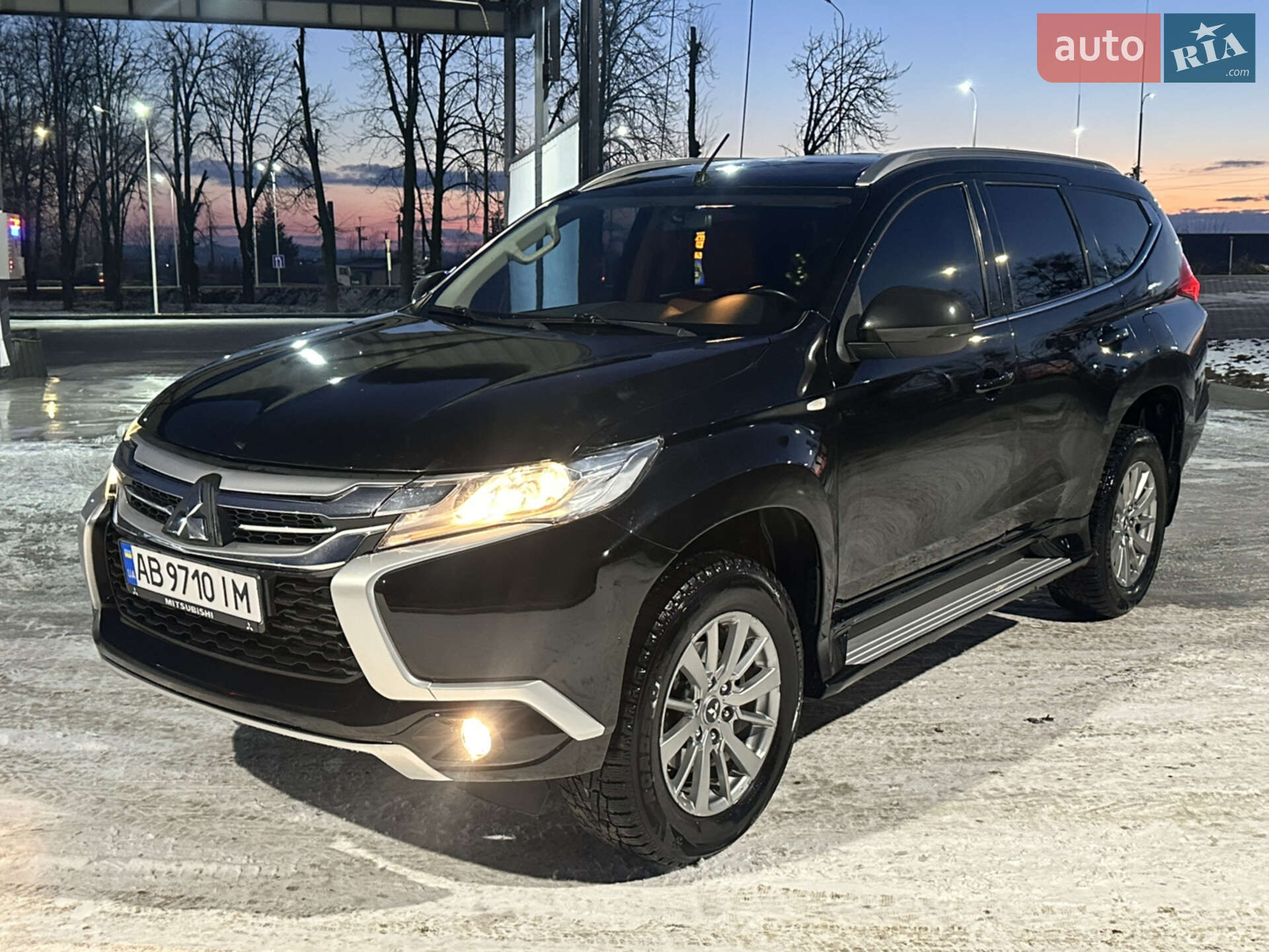 MITSUBISHI PAJERO SPORT 2016