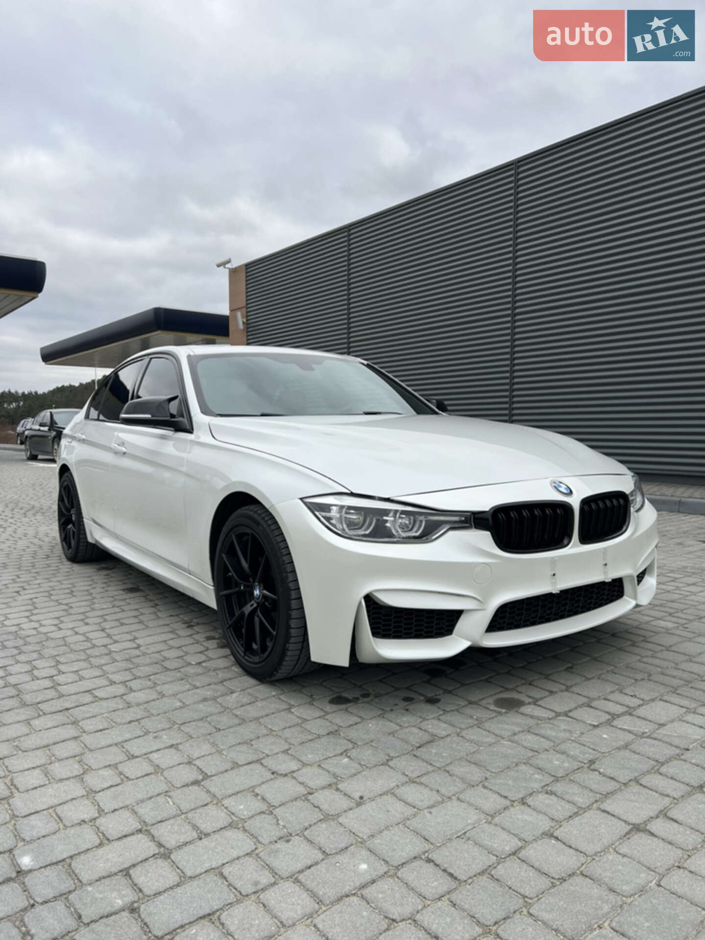 BMW 328 2015