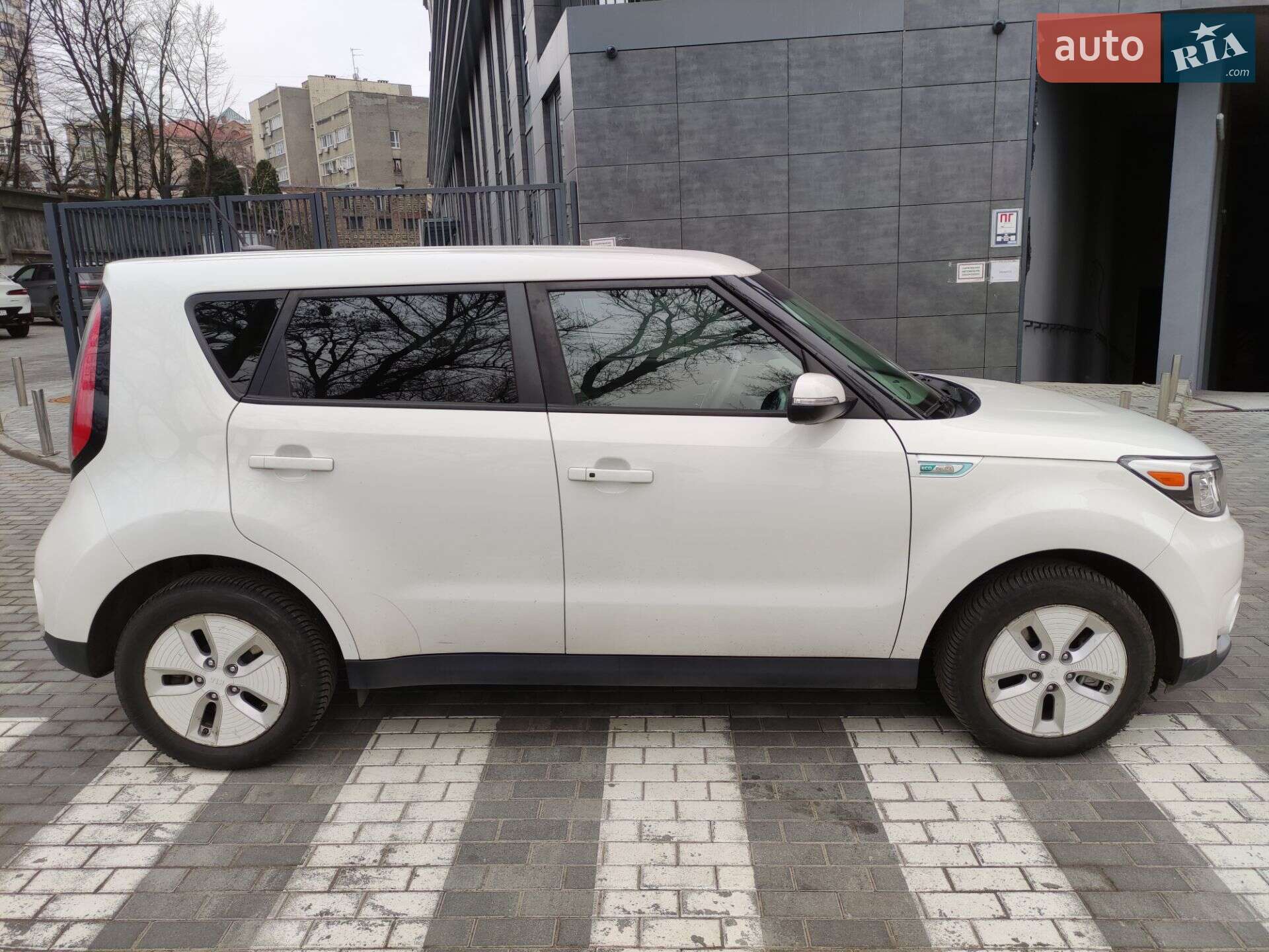 Головне фото звіту автомобіля KIA SOUL 2016