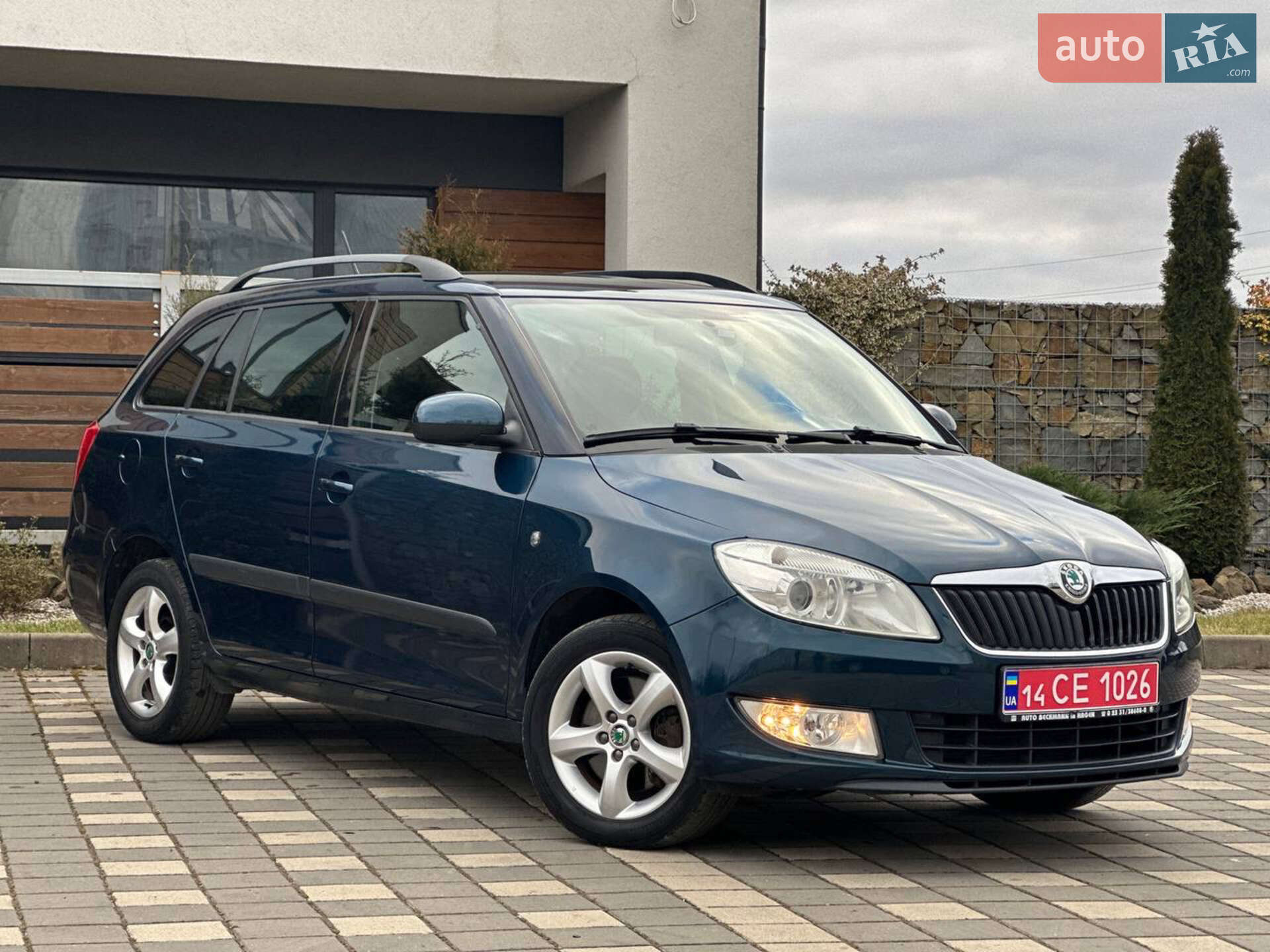 SKODA FABIA 2012