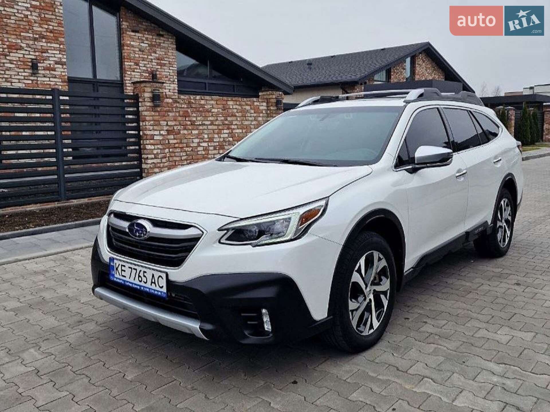 SUBARU OUTBACK 2020