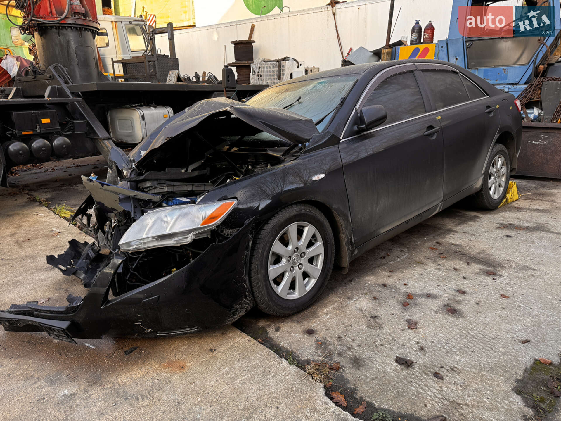 TOYOTA CAMRY