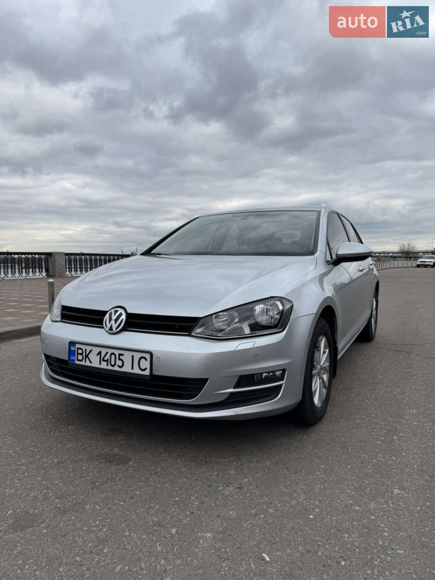 VOLKSWAGEN GOLF 2013