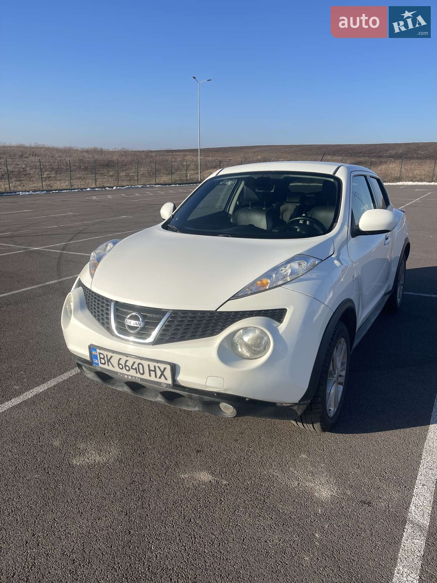 NISSAN JUKE 2012