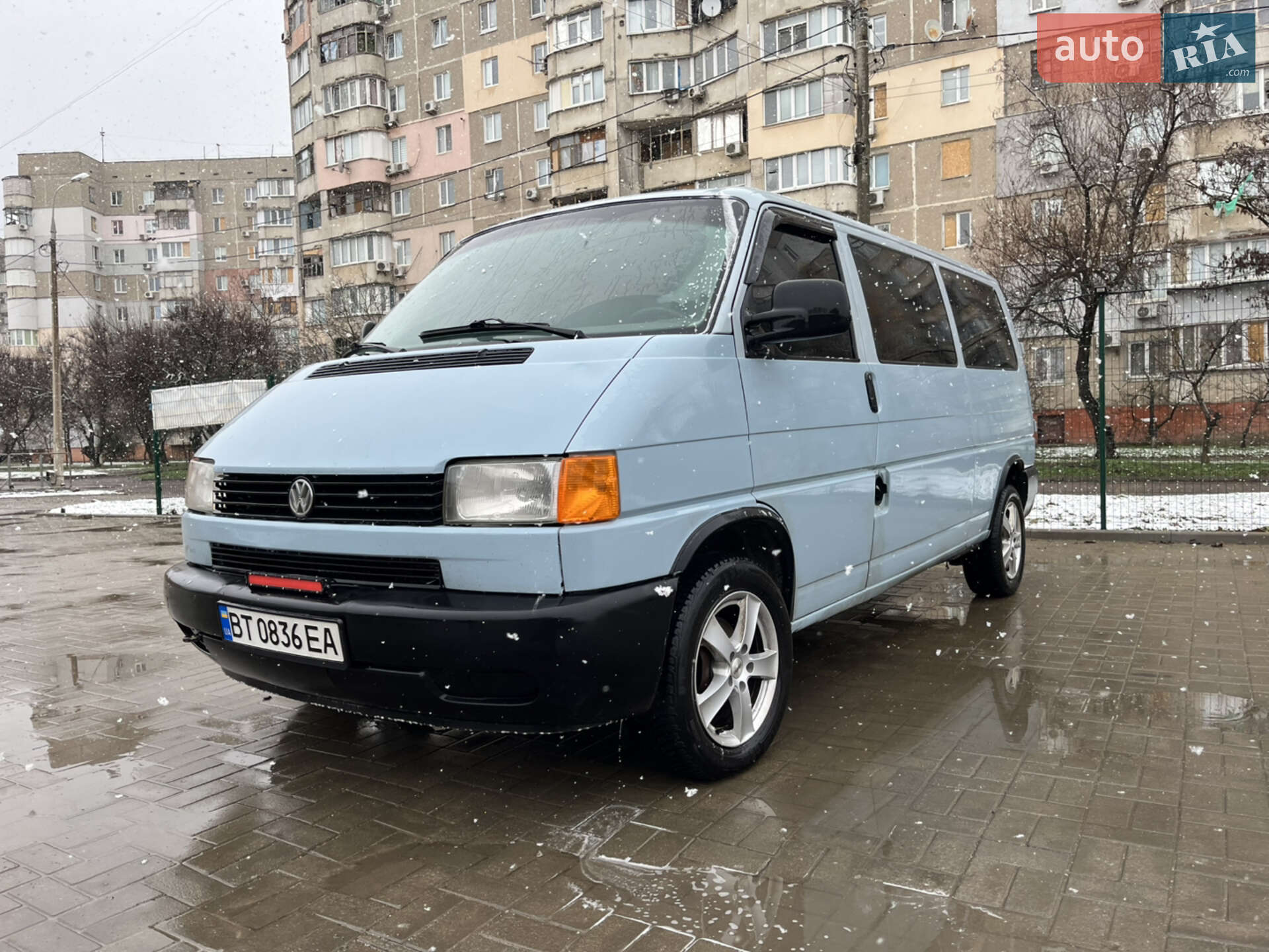 VOLKSWAGEN TRANSPORTER 2001