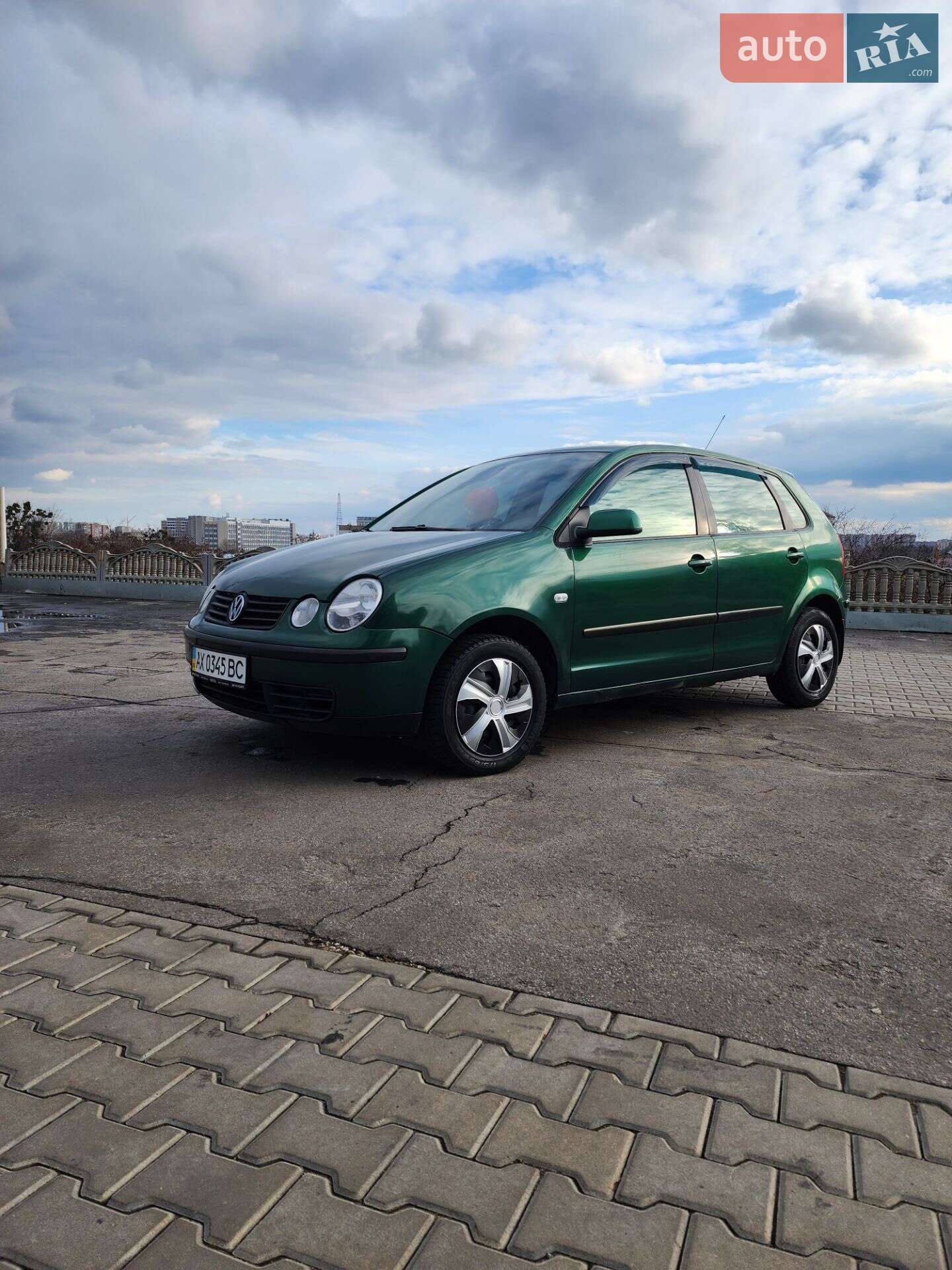 VOLKSWAGEN POLO 2004