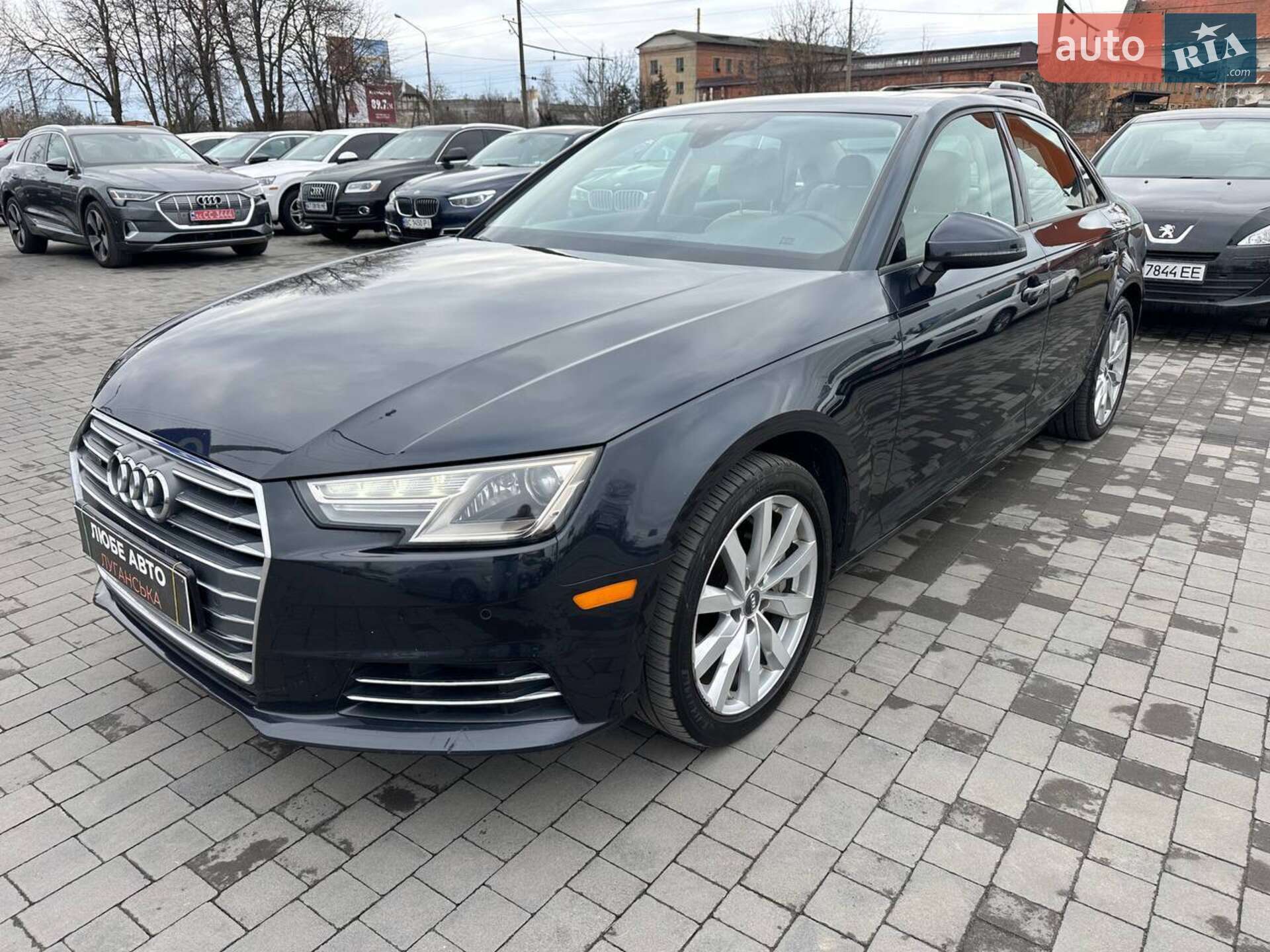 AUDI A4 2016