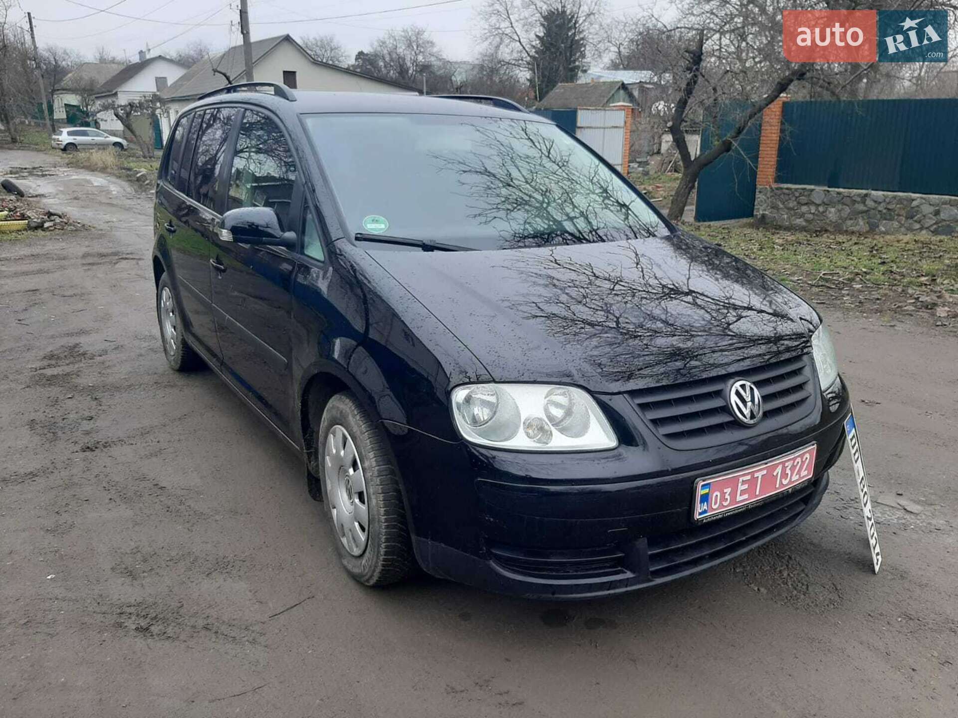 VOLKSWAGEN TOURAN 2004