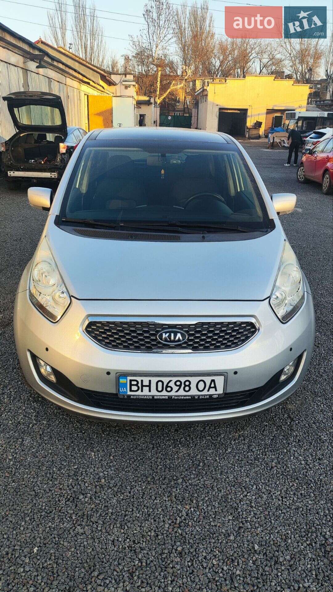 KIA VENGA 2011