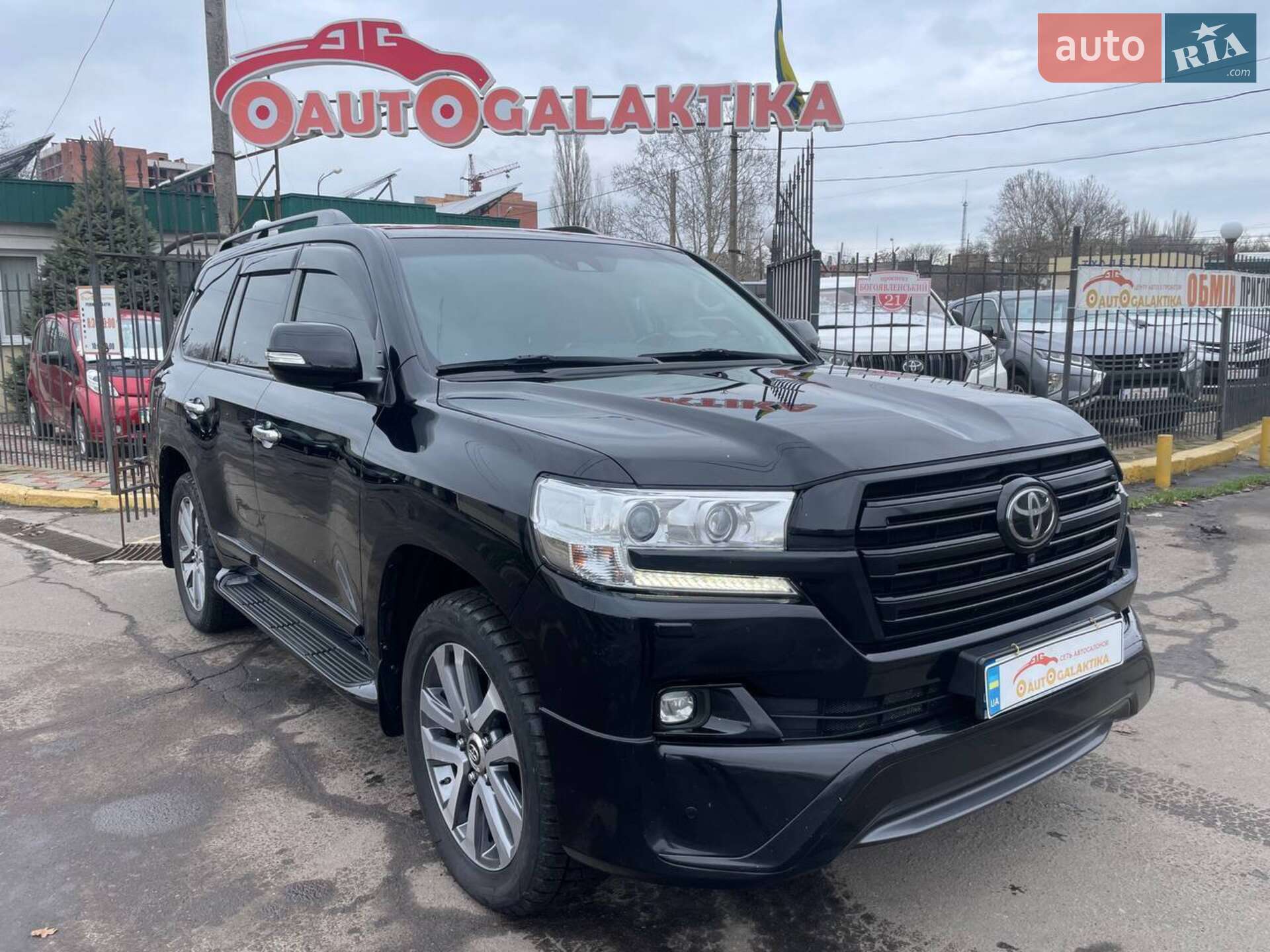 Головне фото звіту автомобіля TOYOTA LAND CRUISER 200 2016