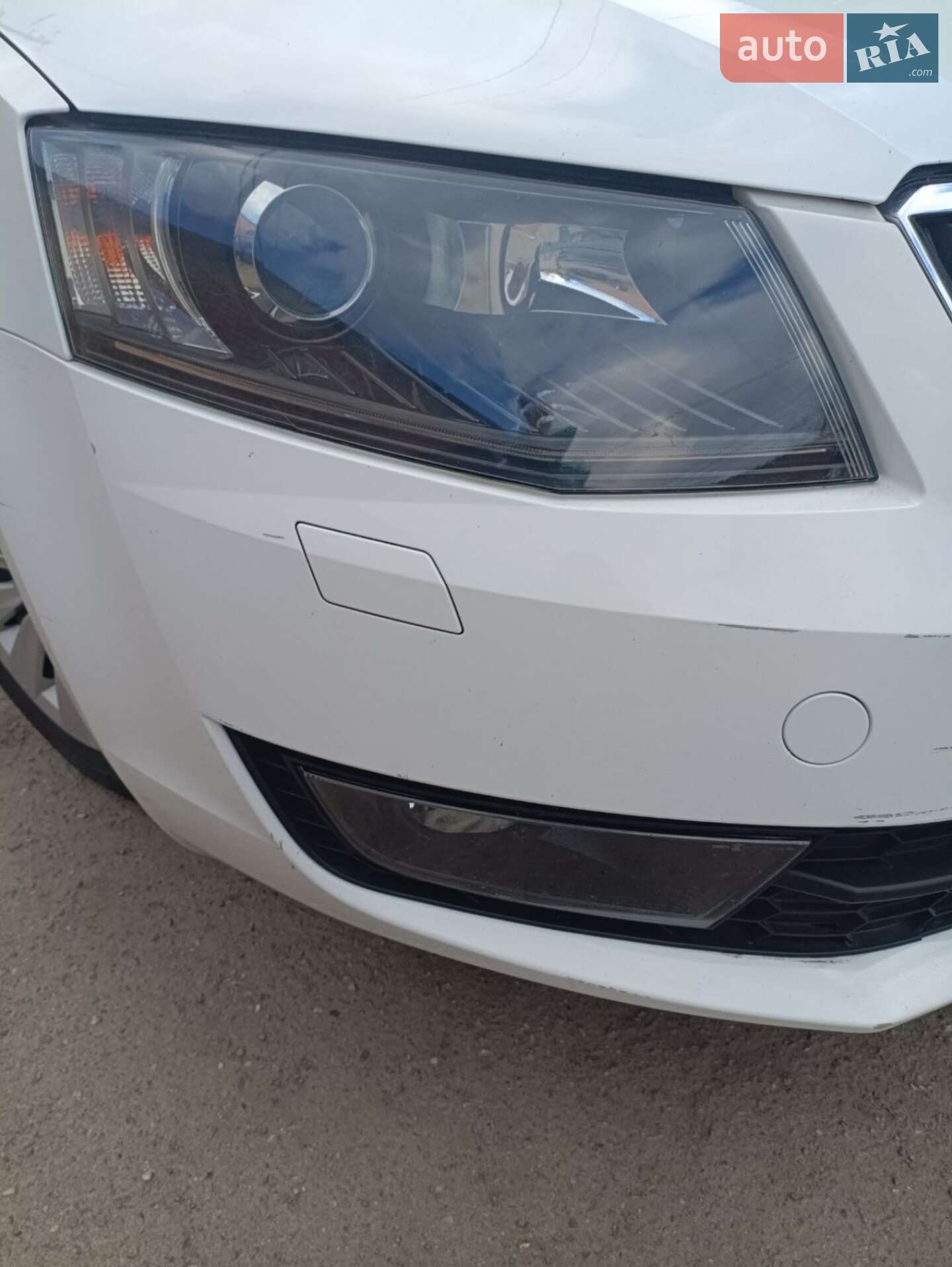 Головне фото звіту автомобіля SKODA OCTAVIA 2015