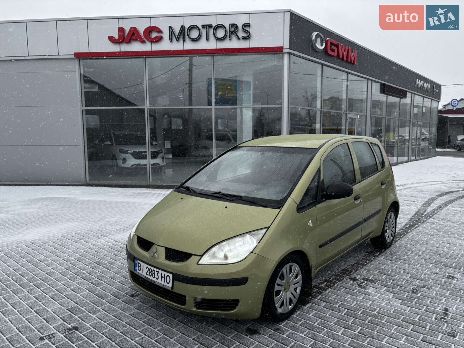 MITSUBISHI COLT 2005