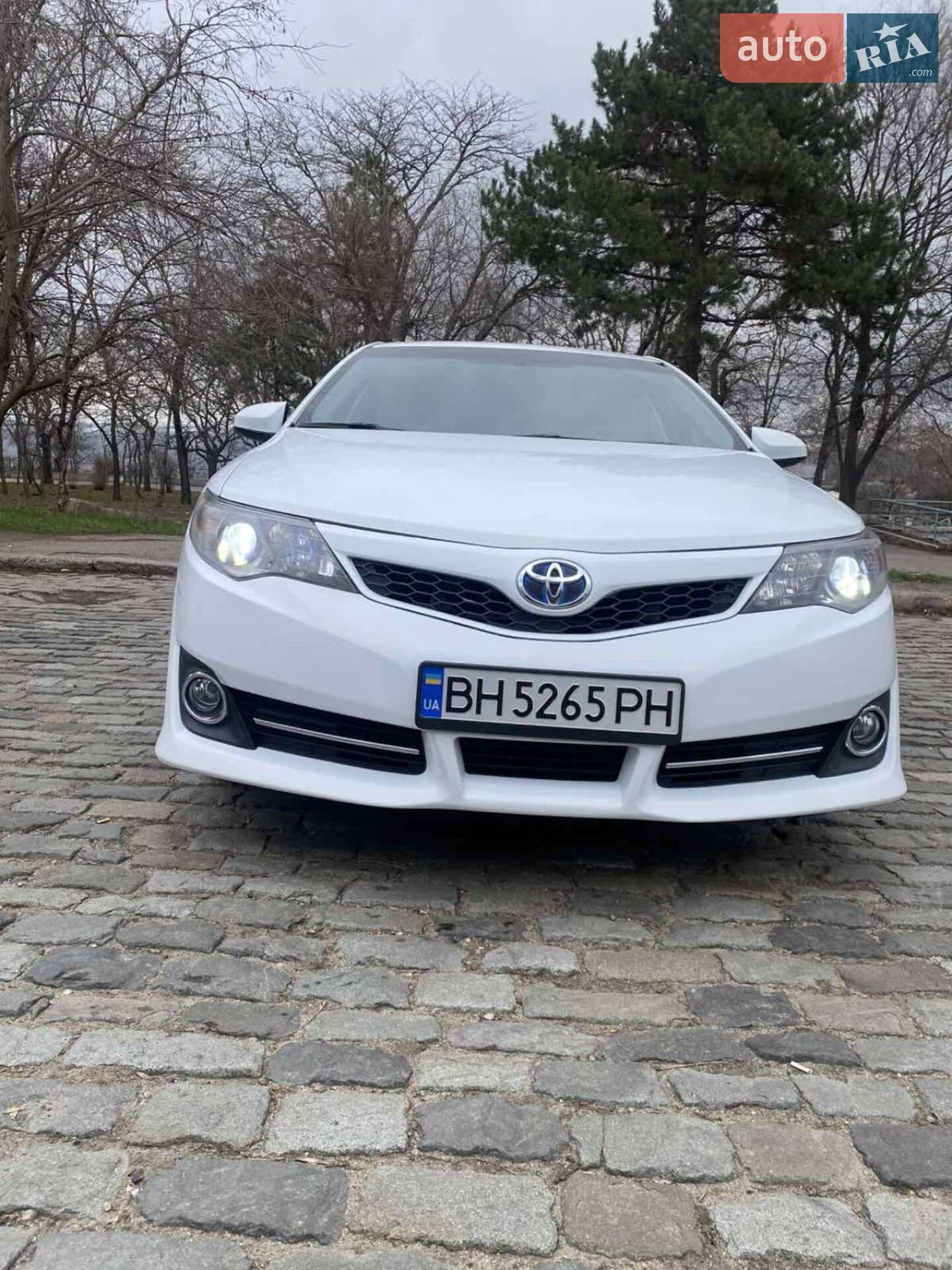 TOYOTA CAMRY 2011