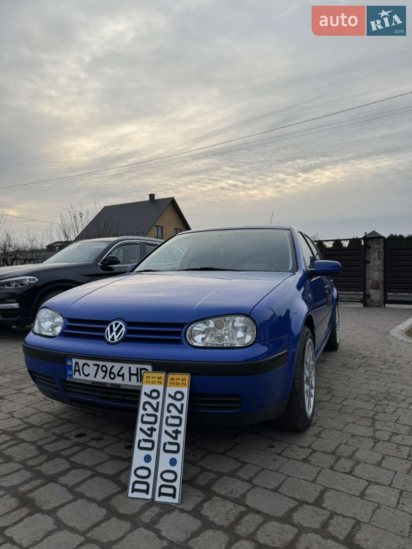 VOLKSWAGEN GOLF 1998