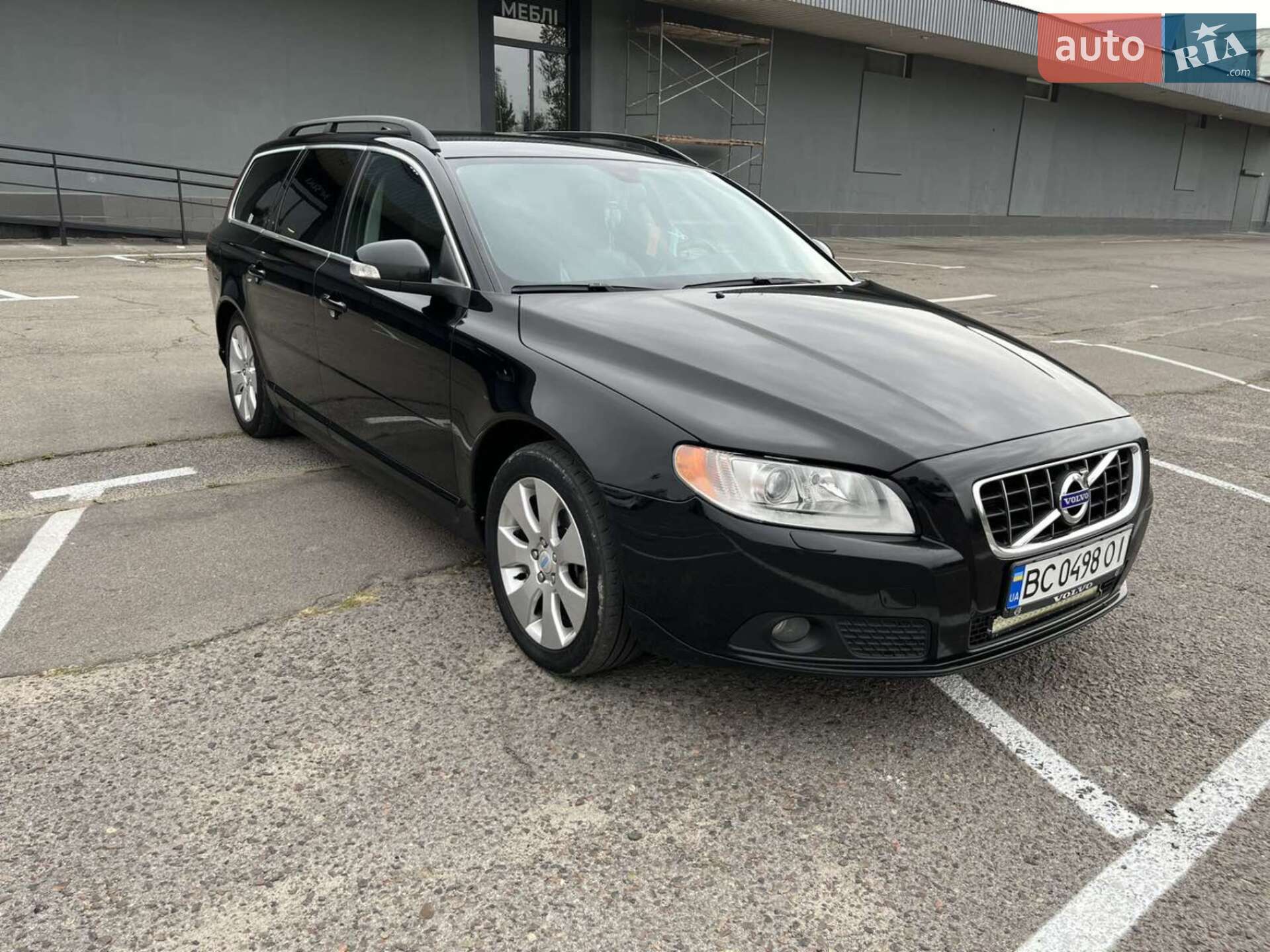 VOLVO V70 2010