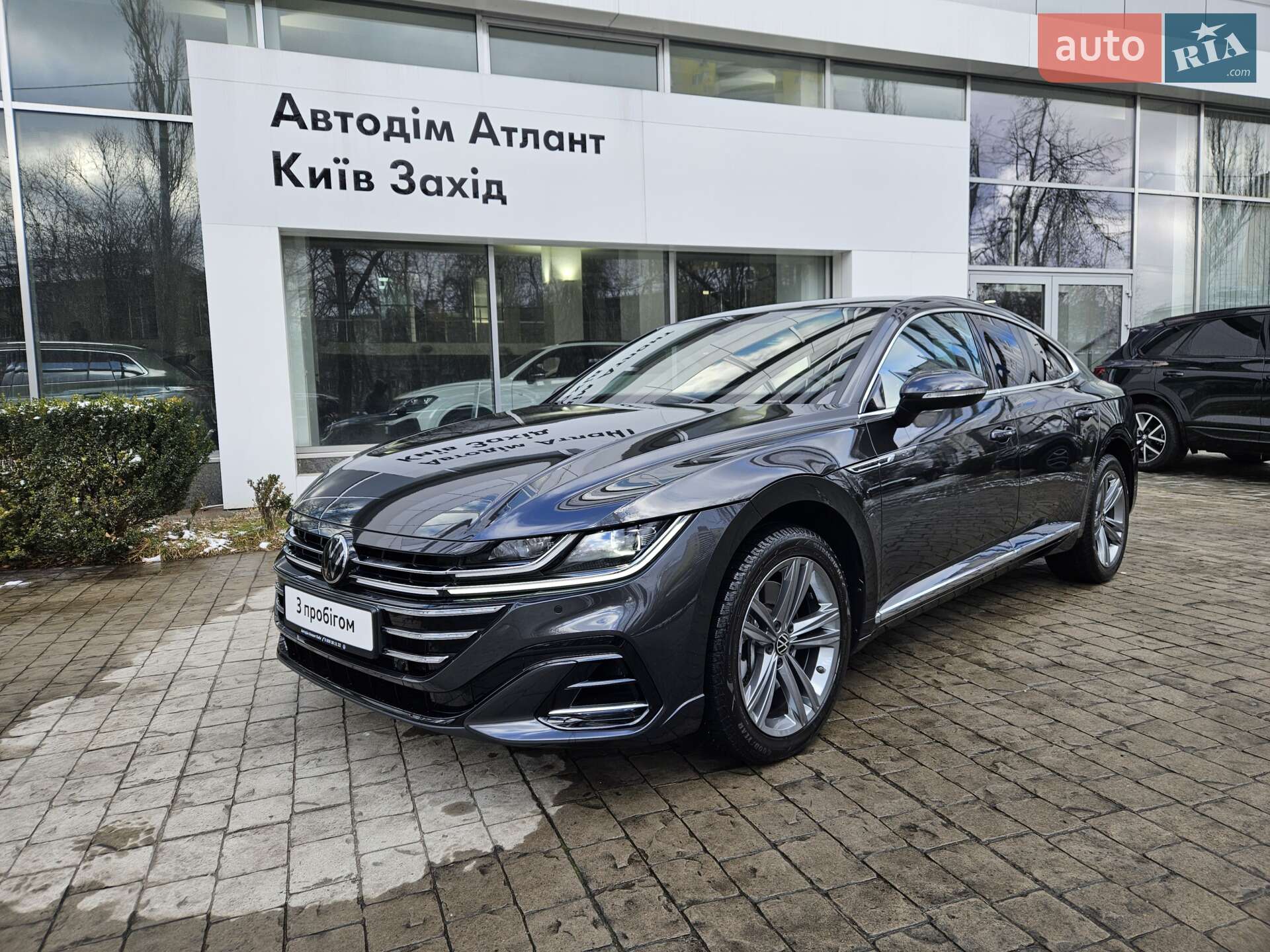 Головне фото звіту автомобіля VOLKSWAGEN ARTEON 2023