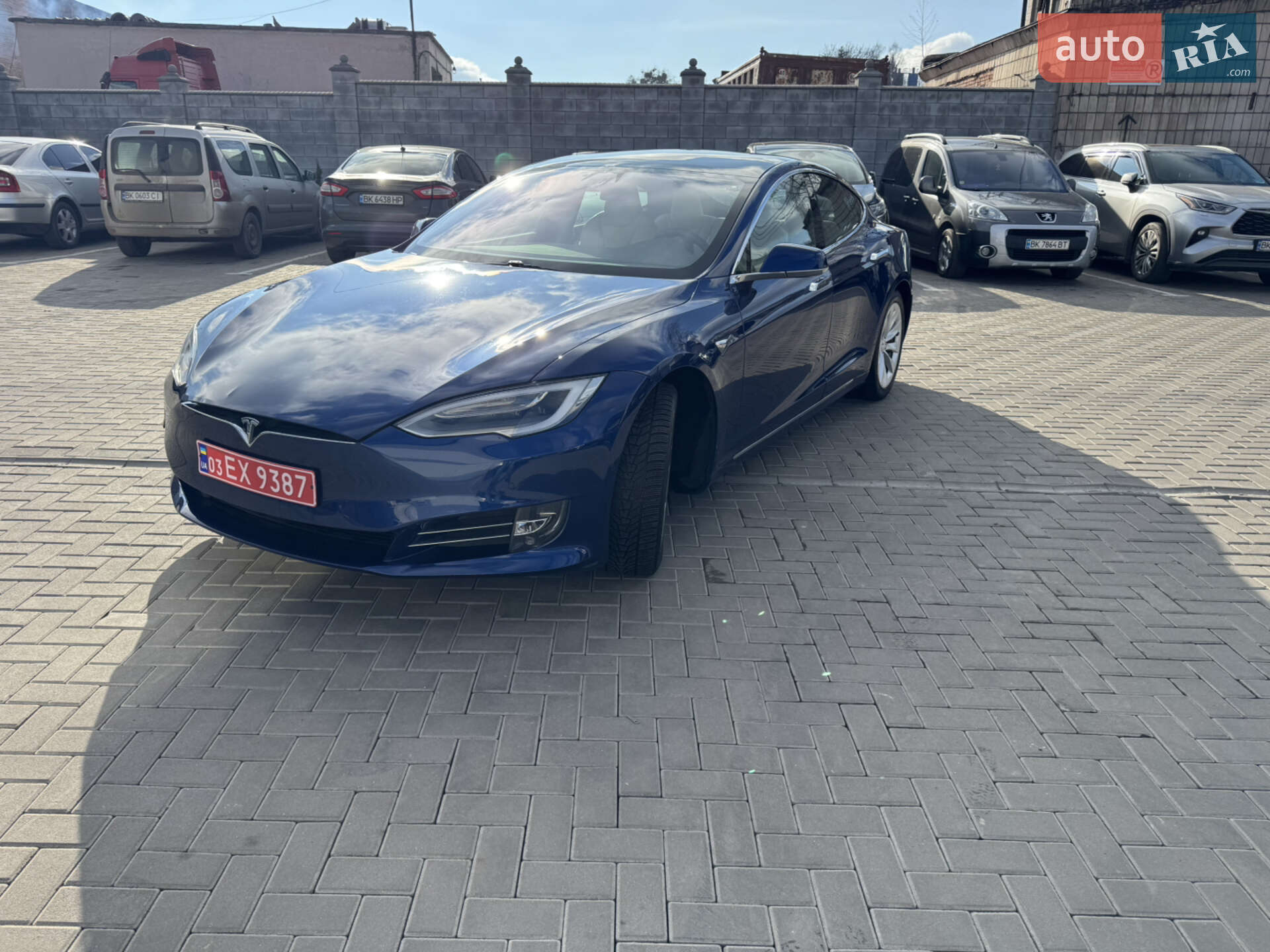 Tesla Model S 2019