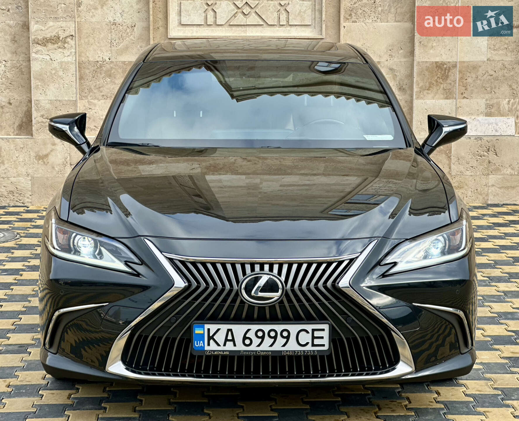 LEXUS ES 250 2019