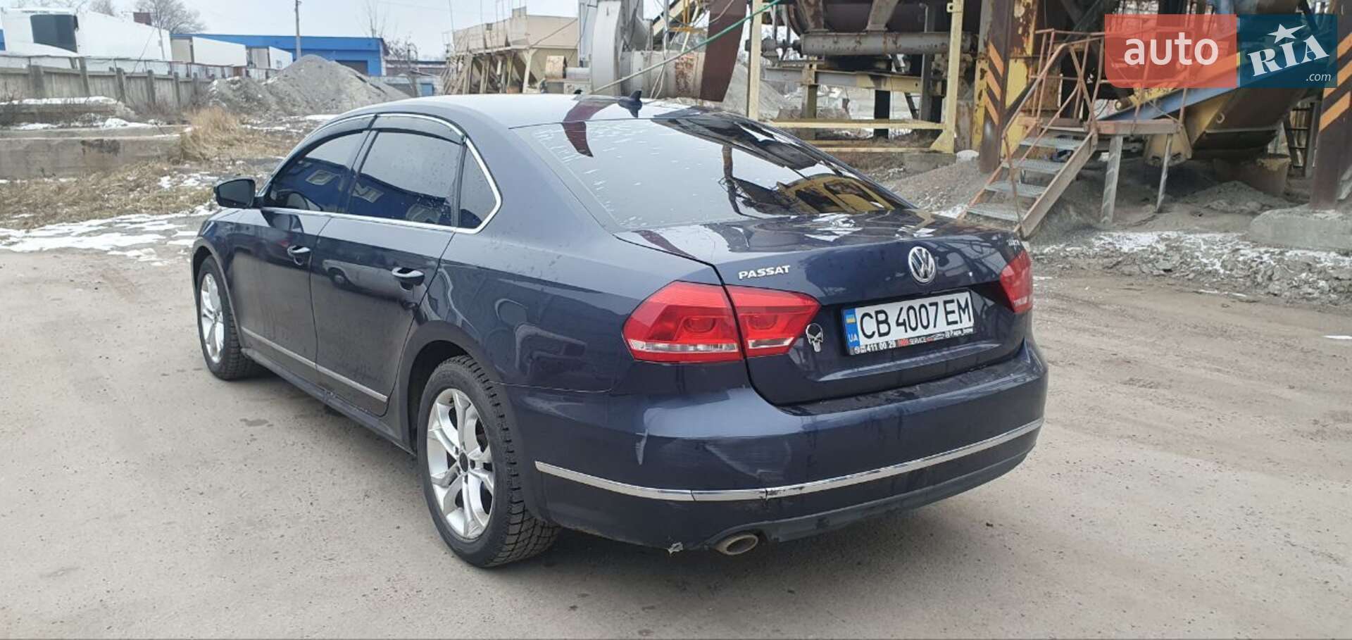 VOLKSWAGEN PASSAT 2013