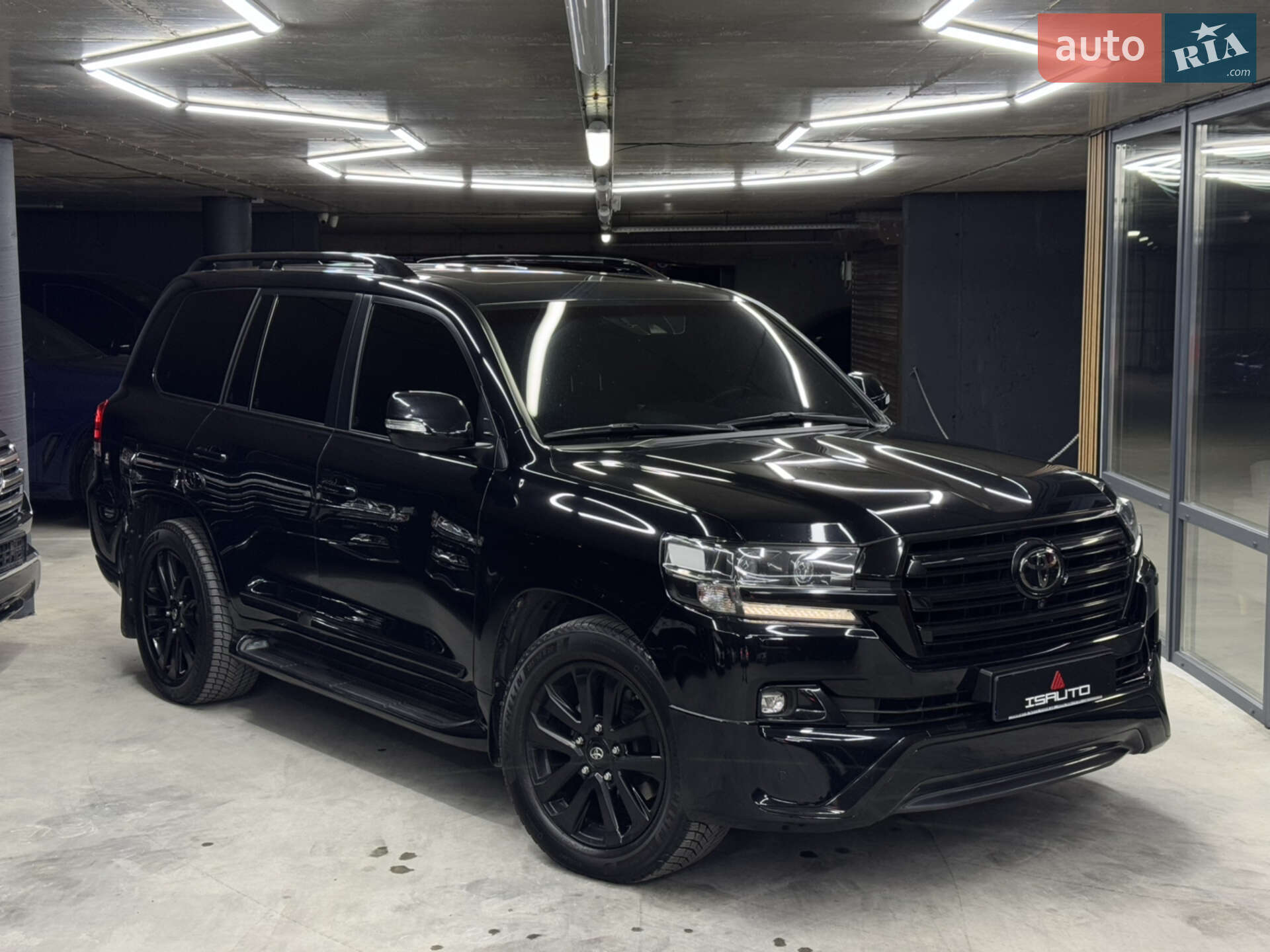 TOYOTA LAND CRUISER 200 2017