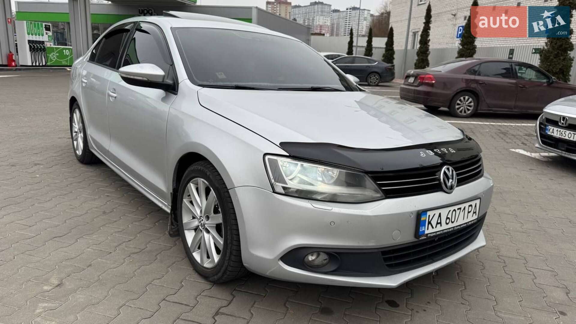 VOLKSWAGEN JETTA 2011