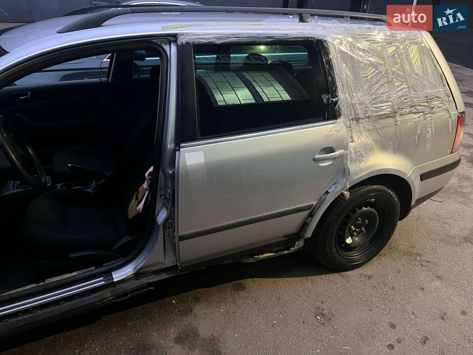 VOLKSWAGEN PASSAT 2003