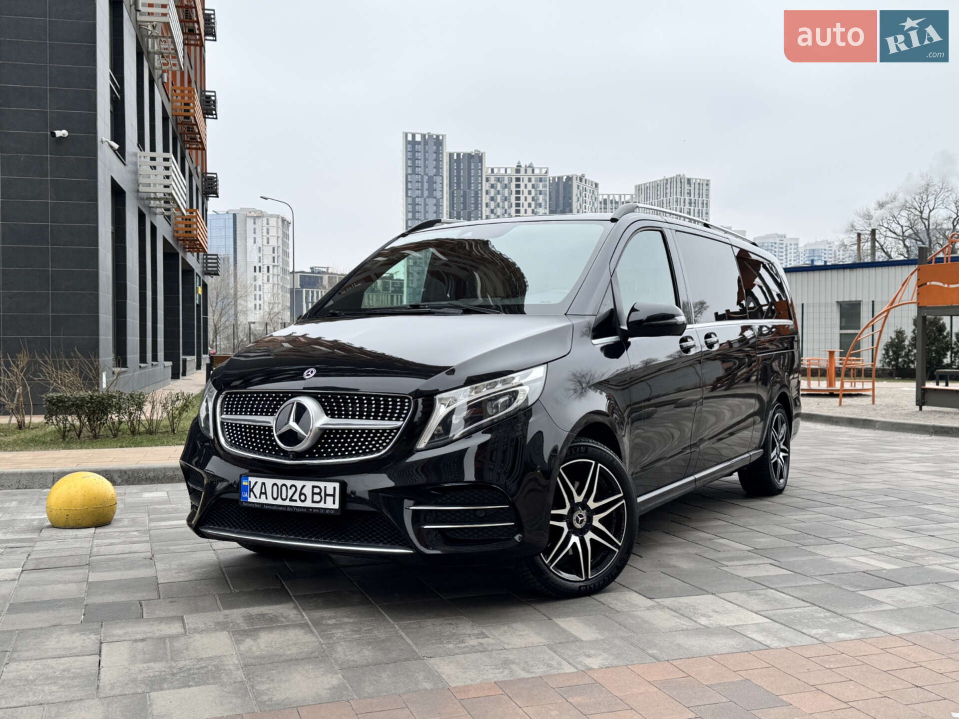 MERCEDES-BENZ V 300 D 2021