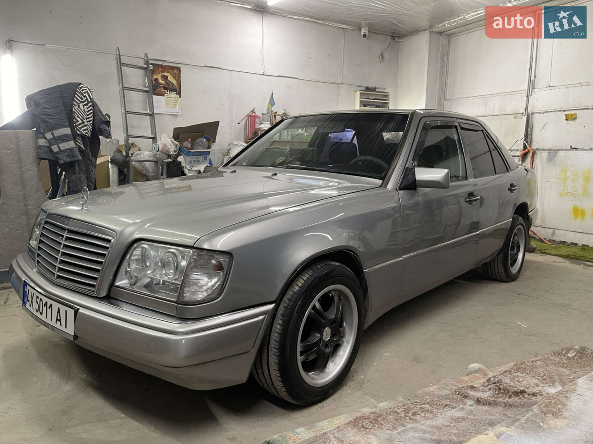 Mercedes-Benz E-Class 1994