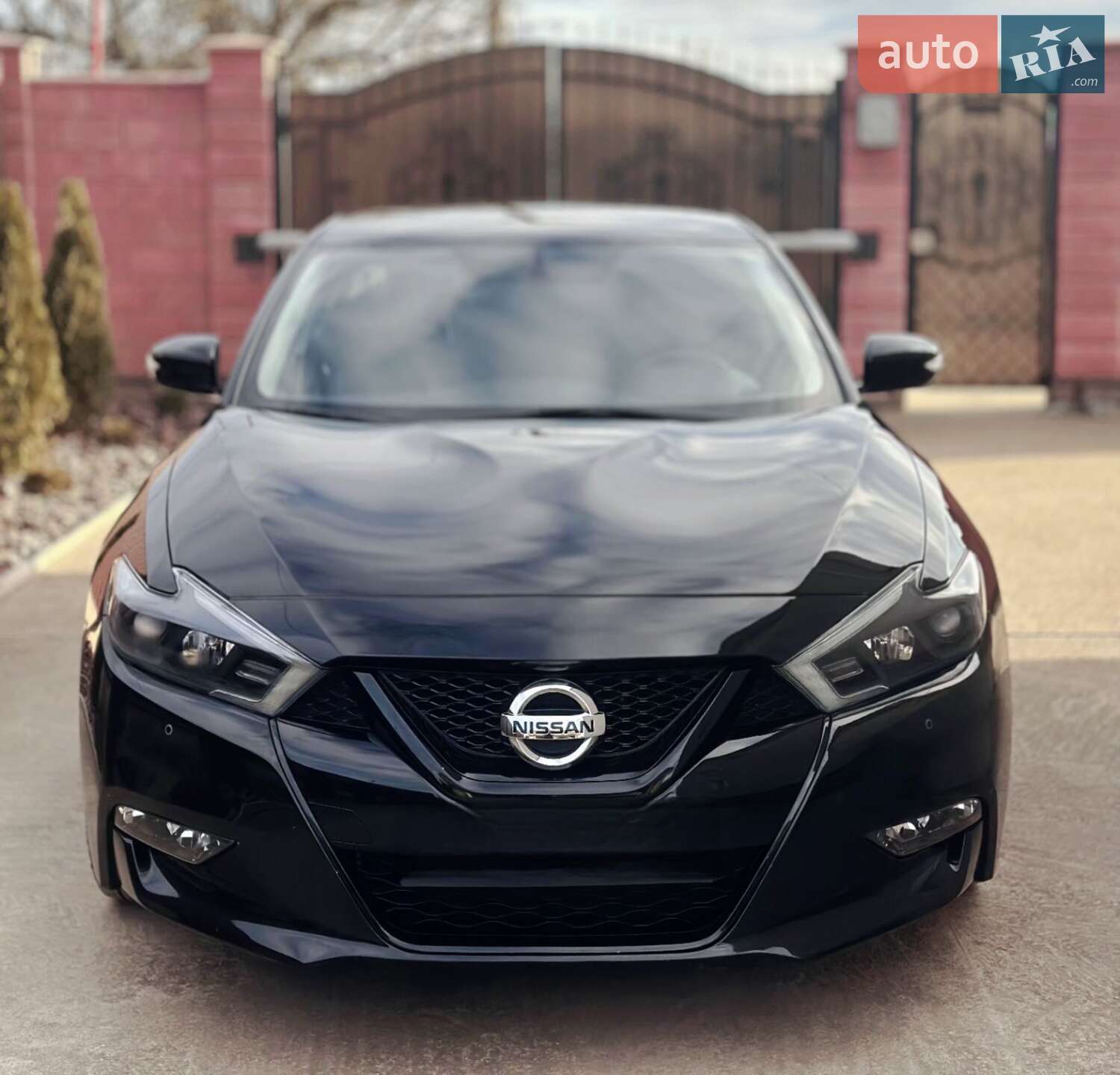 NISSAN MAXIMA 2017
