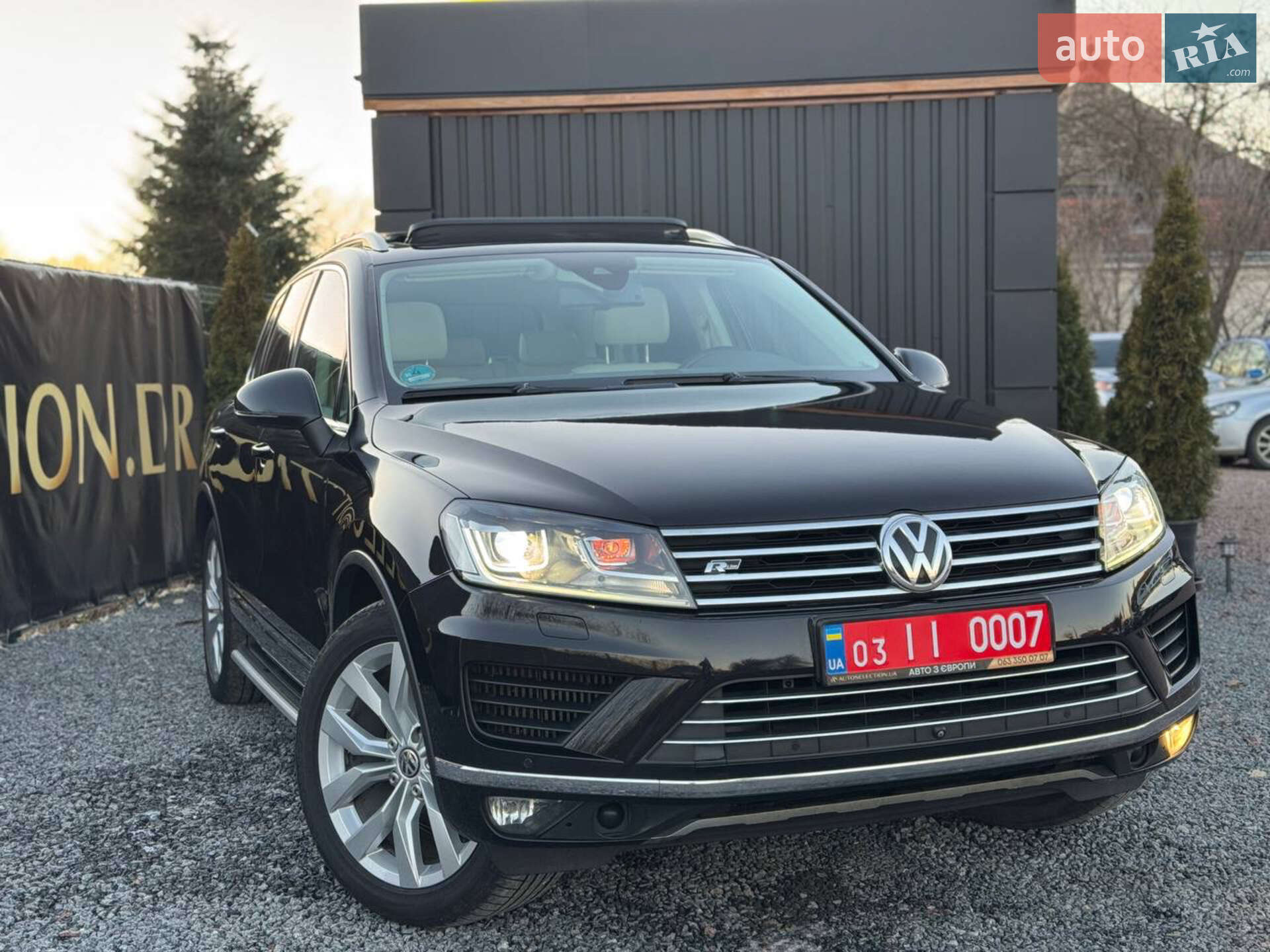 VOLKSWAGEN TOUAREG 2016