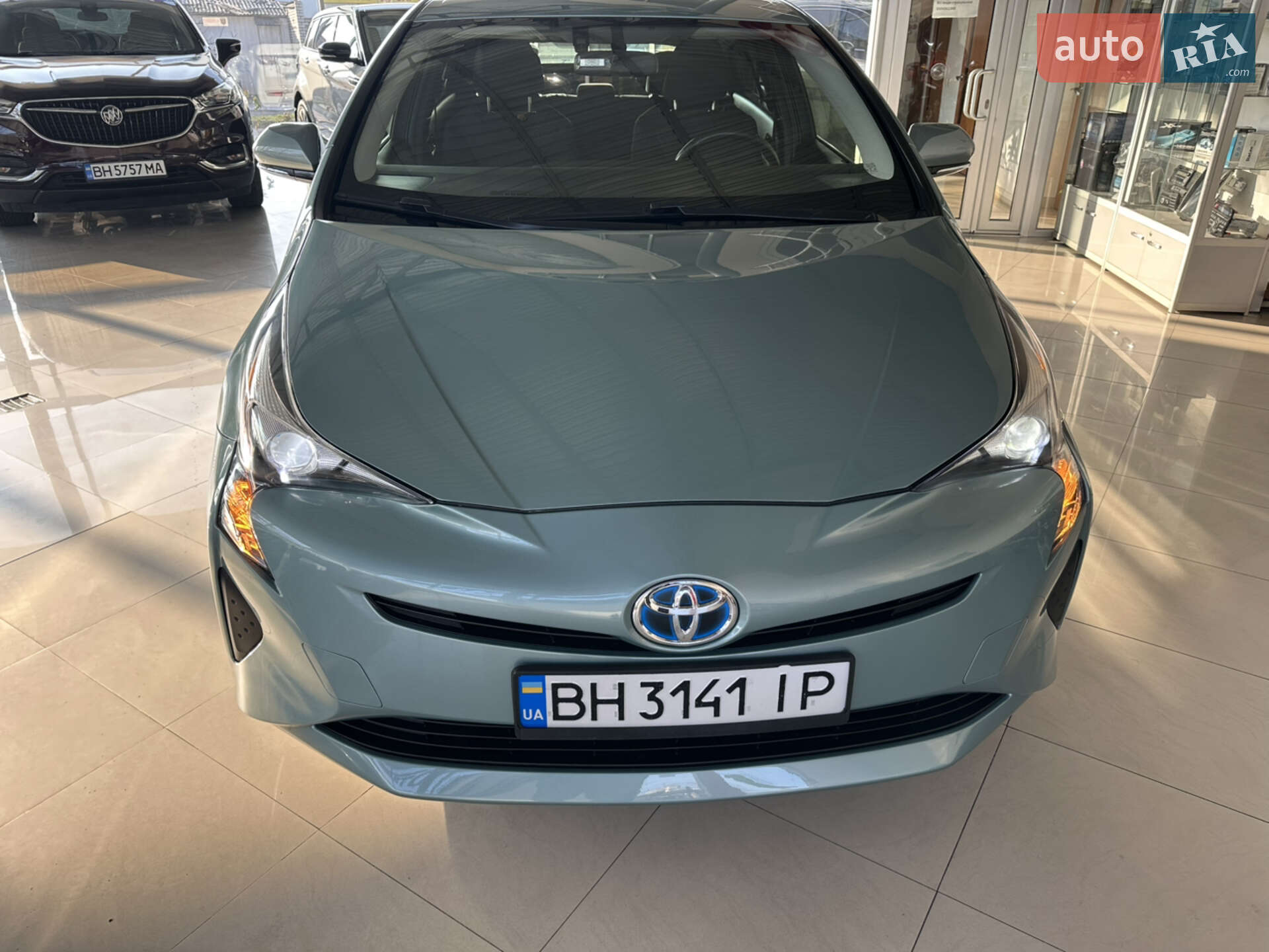 TOYOTA PRIUS 2016