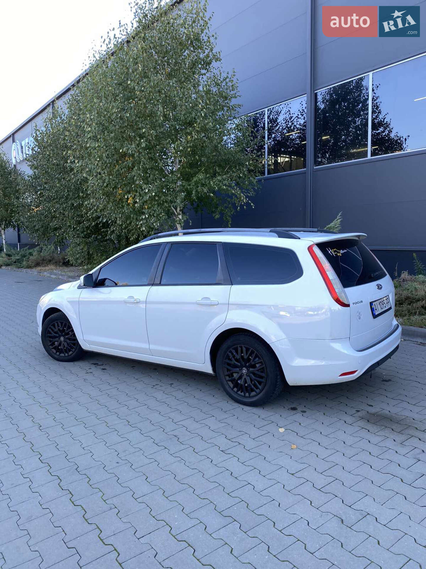 Головне фото звіту автомобіля FORD FOCUS 2009