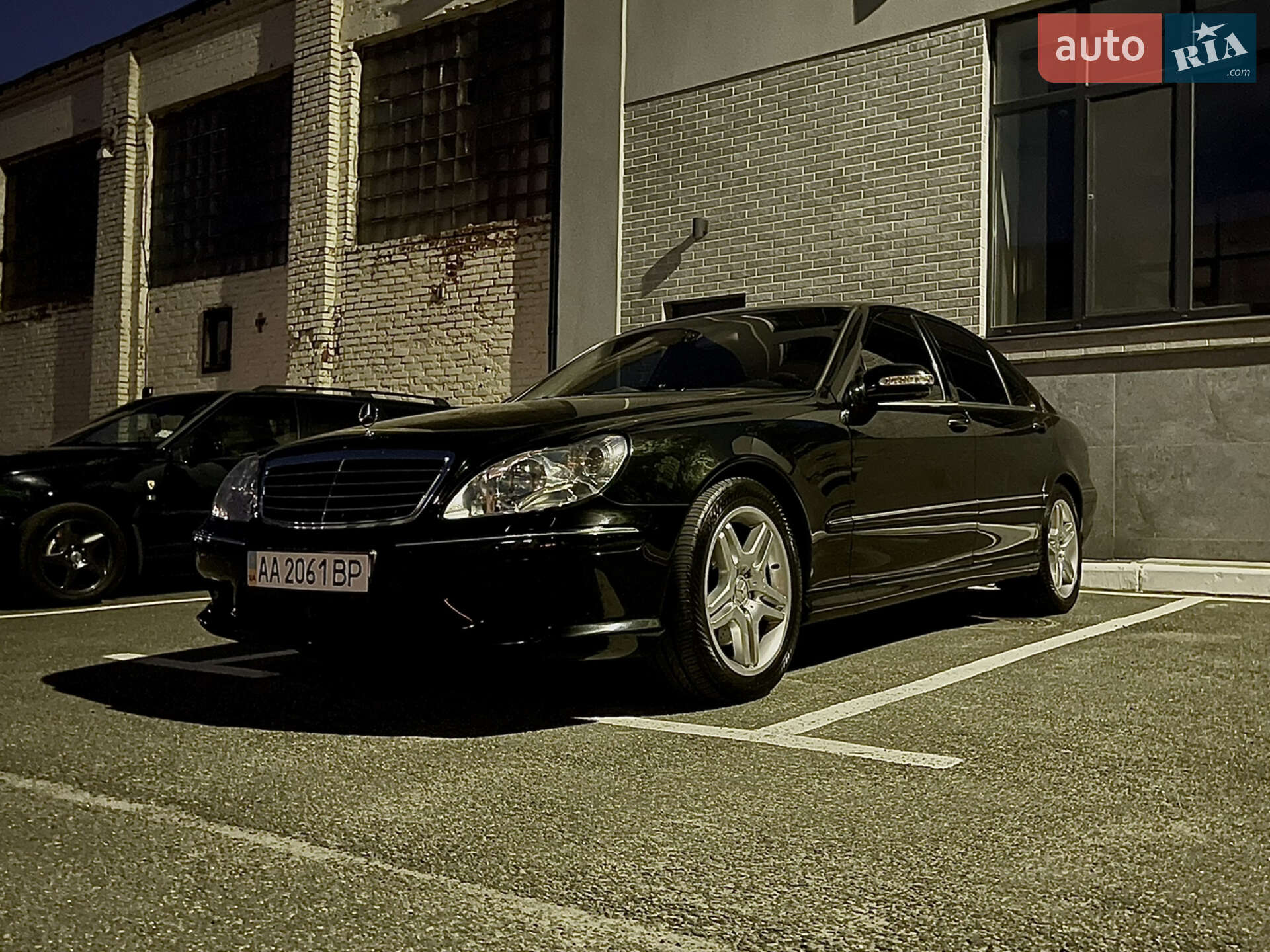 Головне фото звіту автомобіля MERCEDES-BENZ S 500 2003