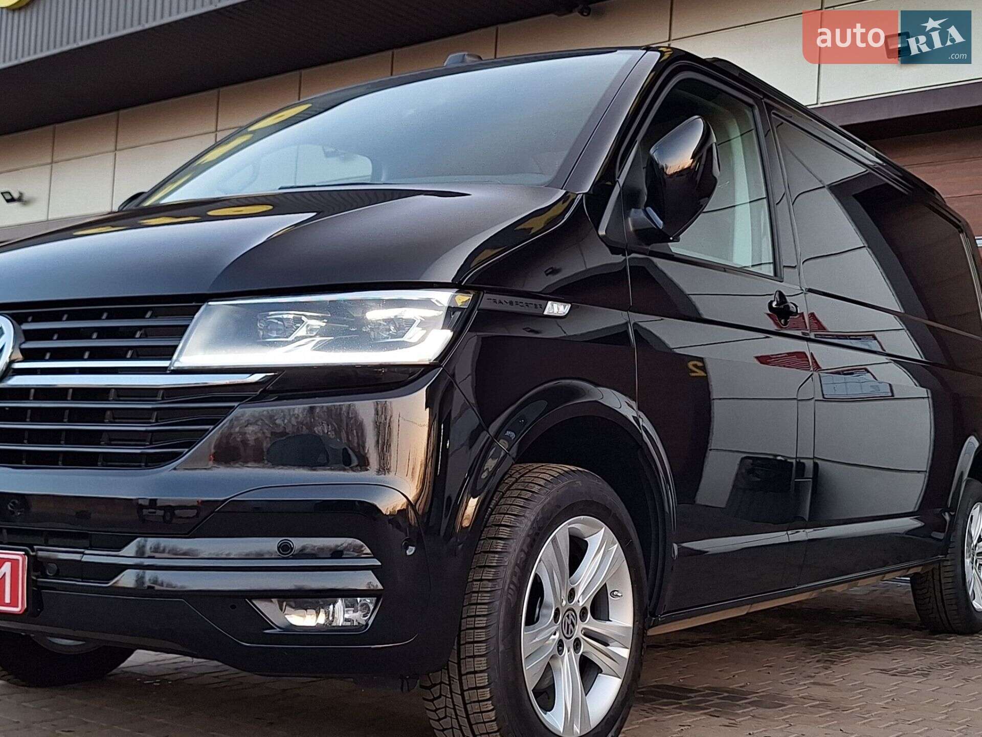 VOLKSWAGEN TRANSPORTER 2019