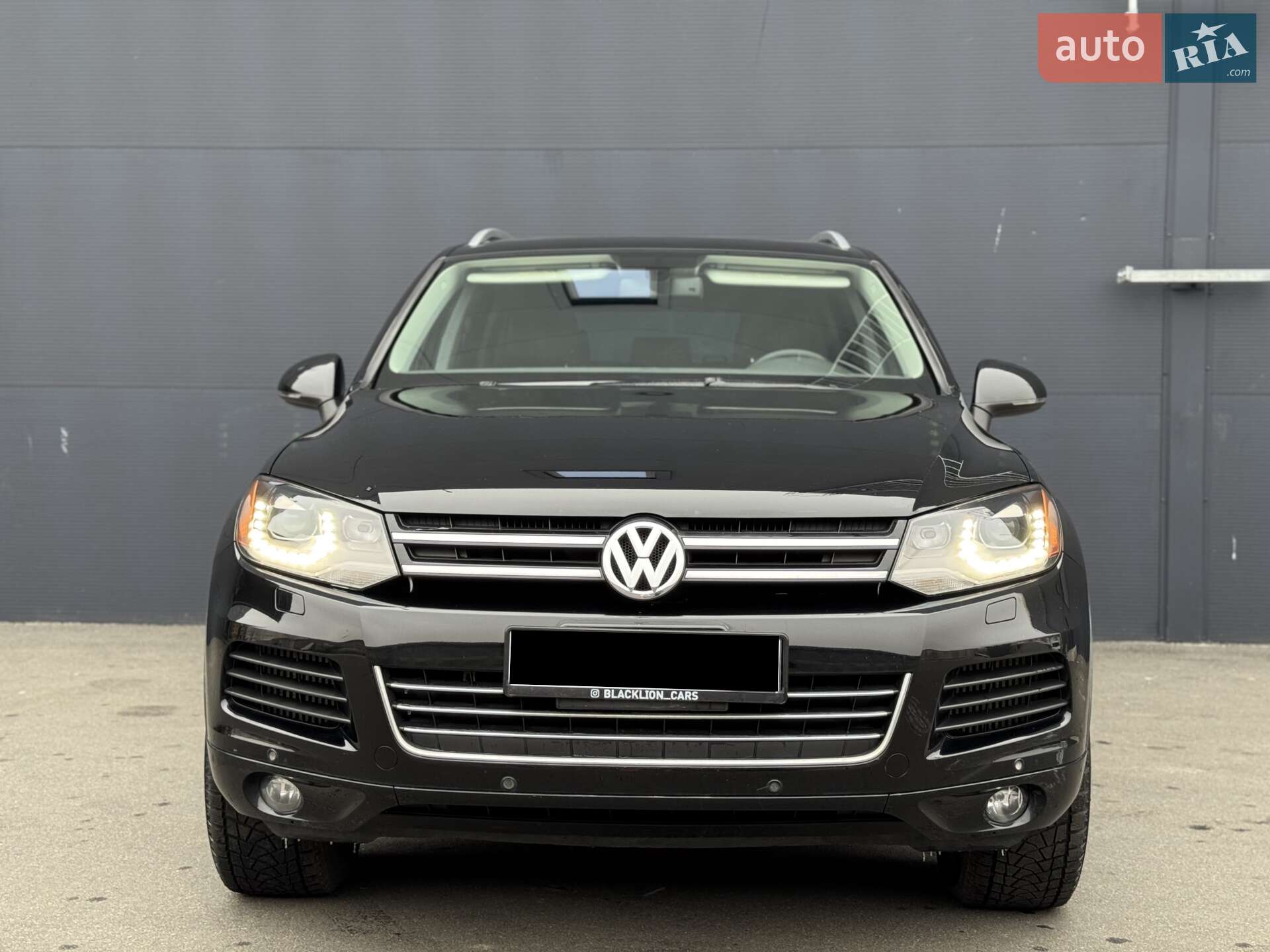 VOLKSWAGEN TOUAREG