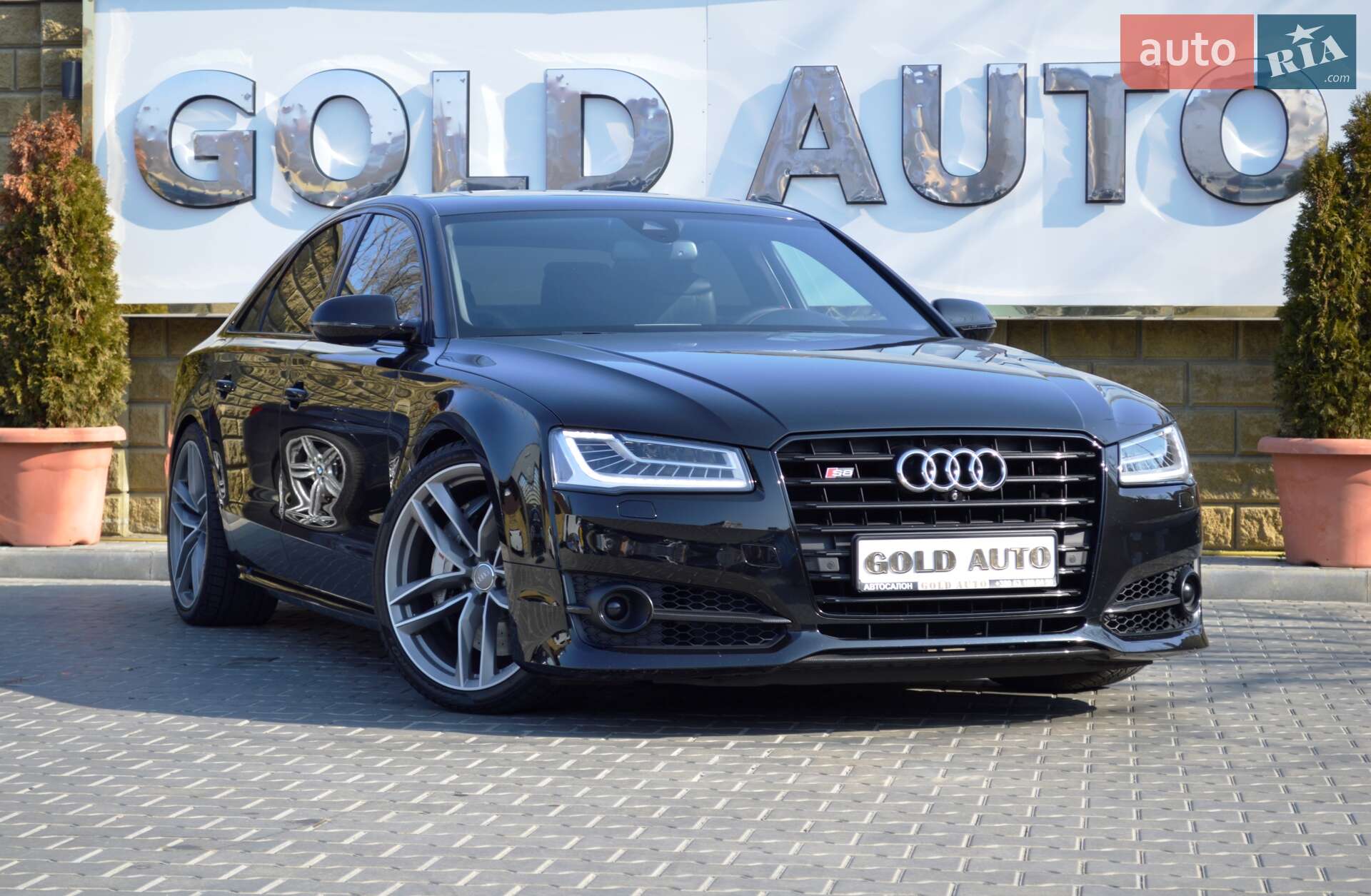 AUDI S8 2017